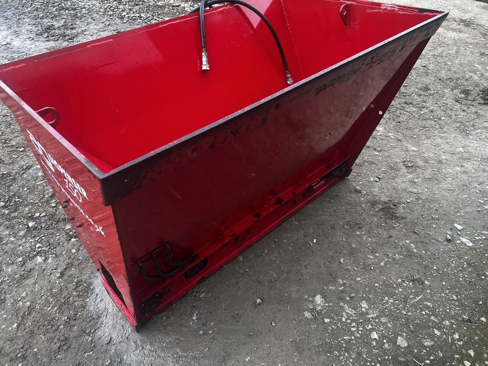 2012 AG150 DISPENSER BUCKET - Bild 4 aus 10