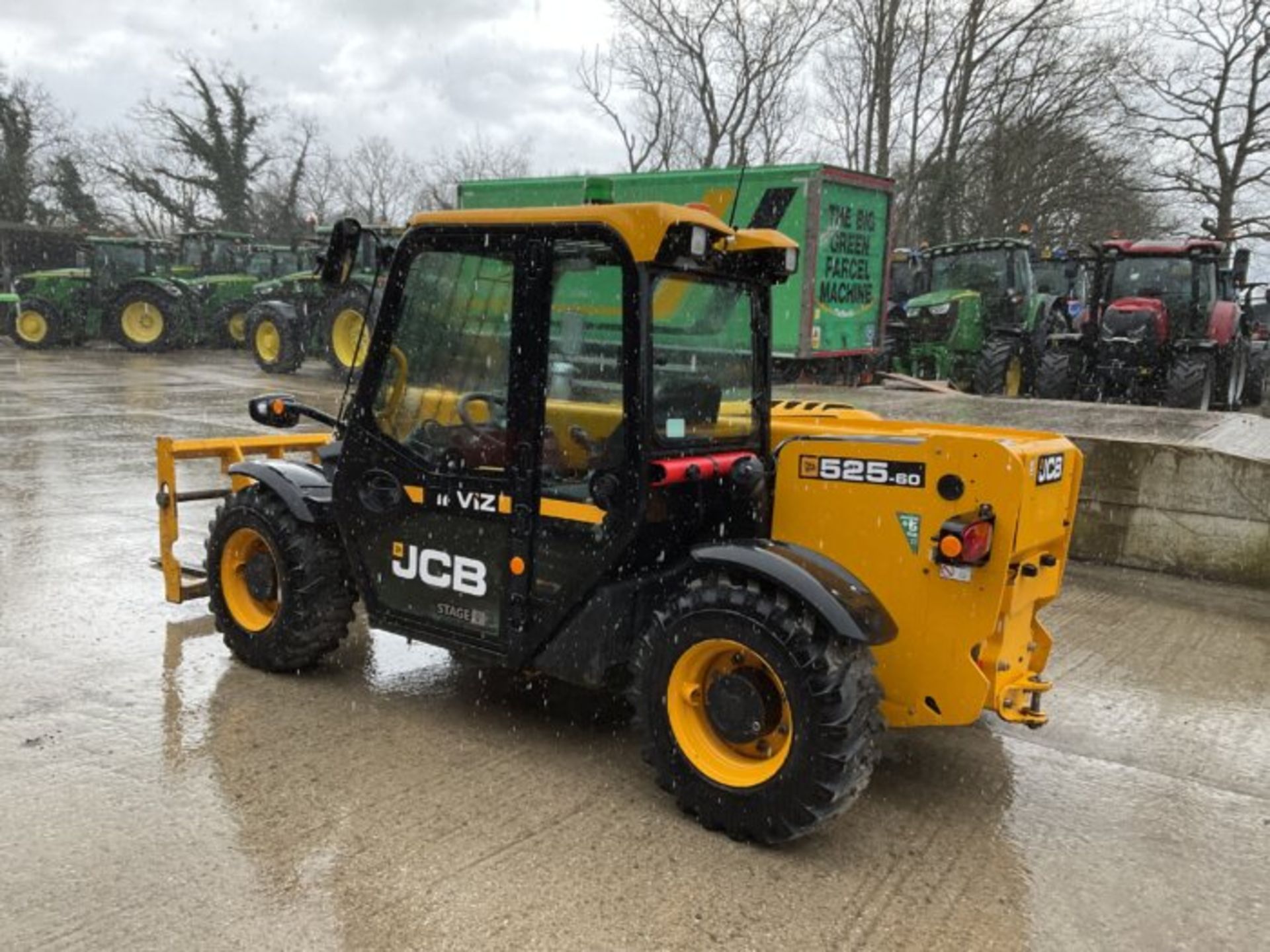 YEAR 2022 JCB 525-60 HI VIZ LOADALL - Image 8 of 12