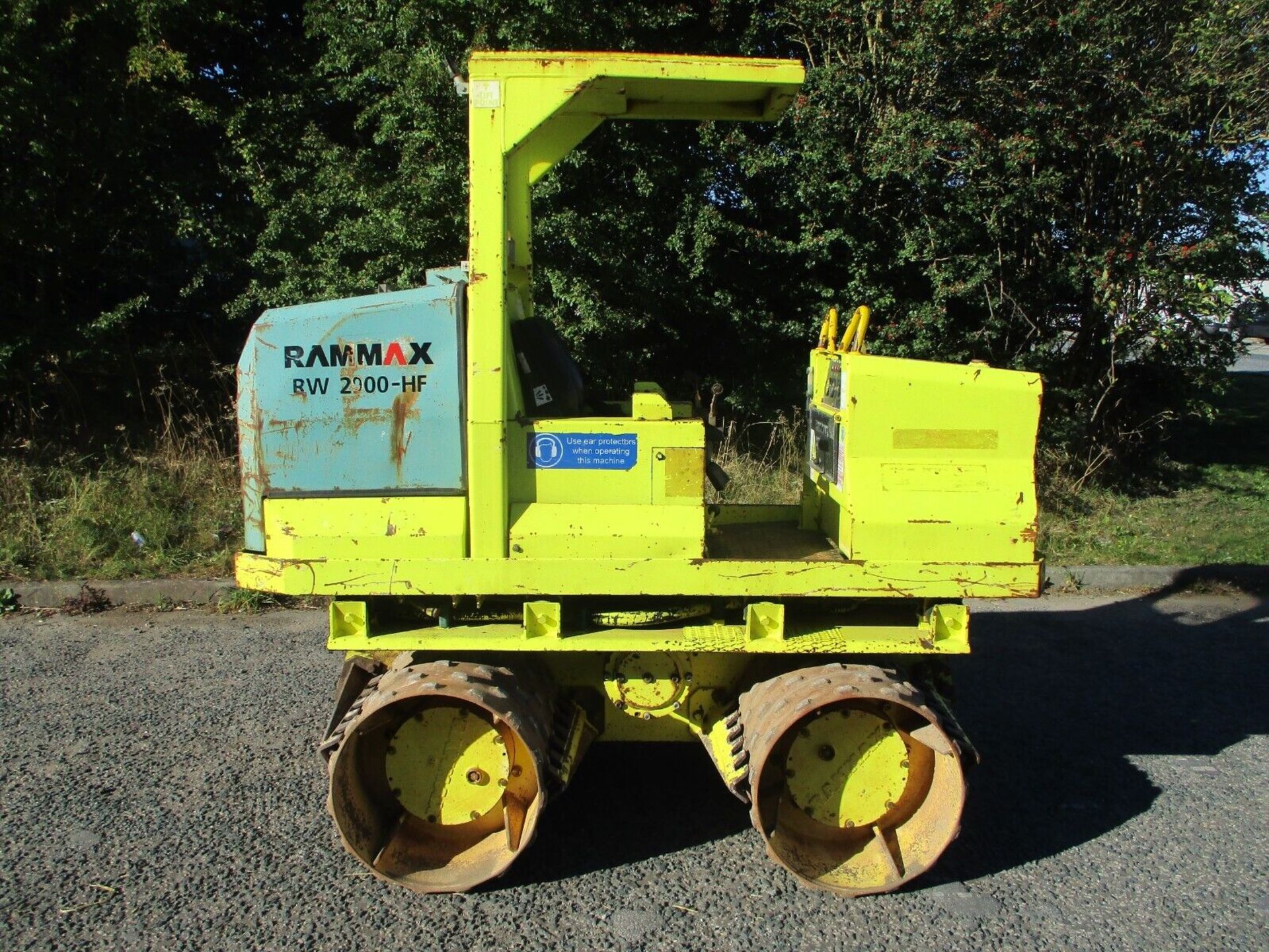 RAMMAX RW2900 TRENCH ROLLER - Image 13 of 13