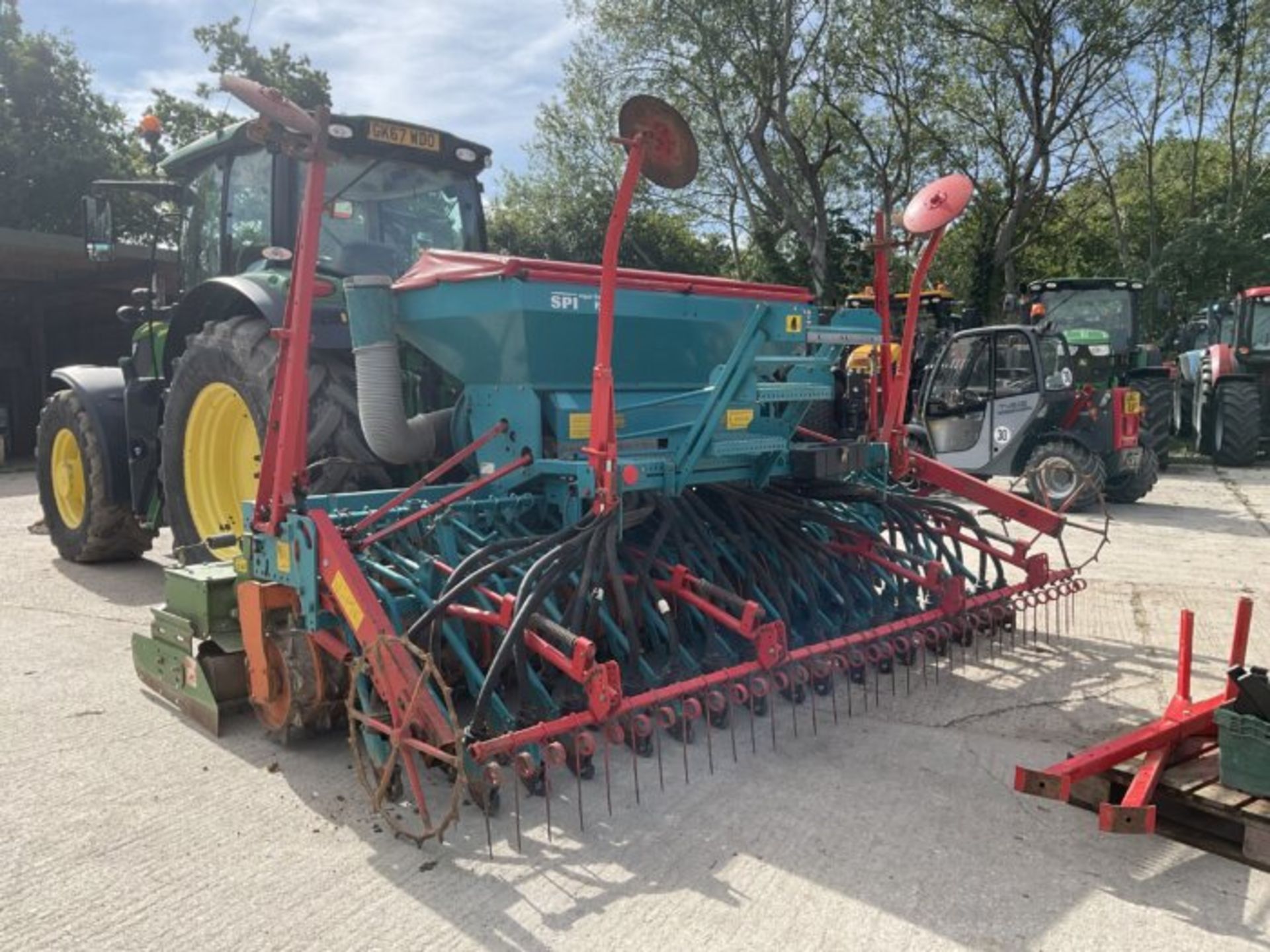 AMAZONE KG 4000 SPECIAL POWER HARROW YEAR 2011 WITH RECO SULKY SPI DRILL. YEAR 1997. - Image 2 of 7