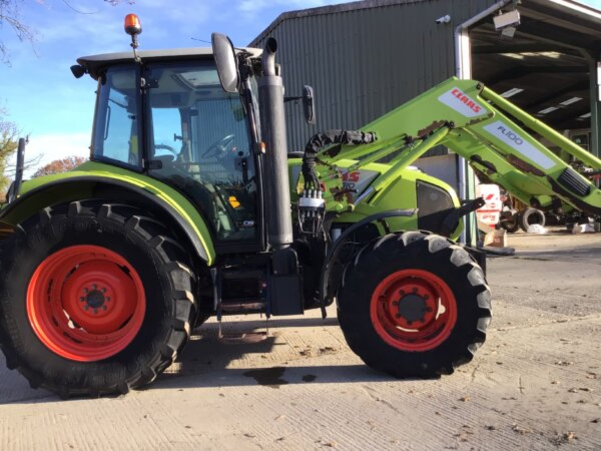 YEAR 2013 63 REG CLAAS 410 ARION - Image 8 of 10