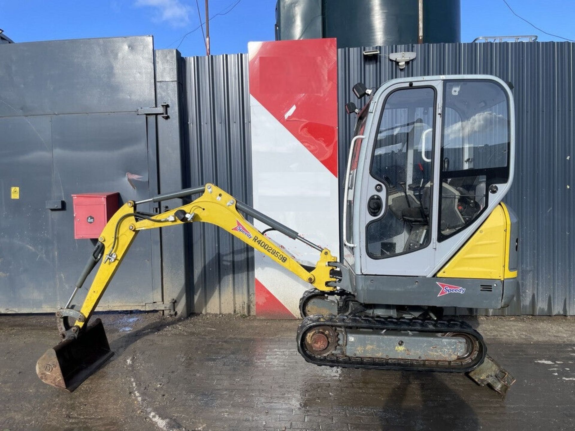 2018 WACKER NEUSON ET16 MINI EXCAVATOR - Image 8 of 9