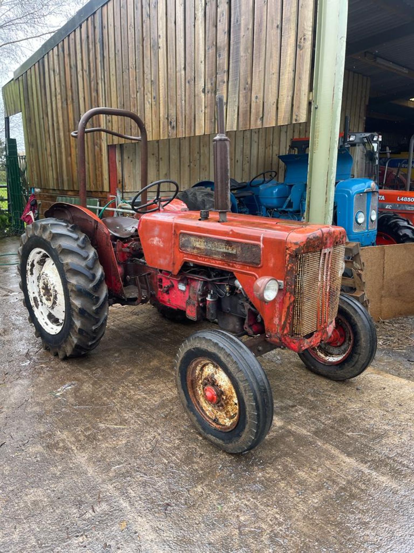 INTERNATIONAL B414 TRACTOR