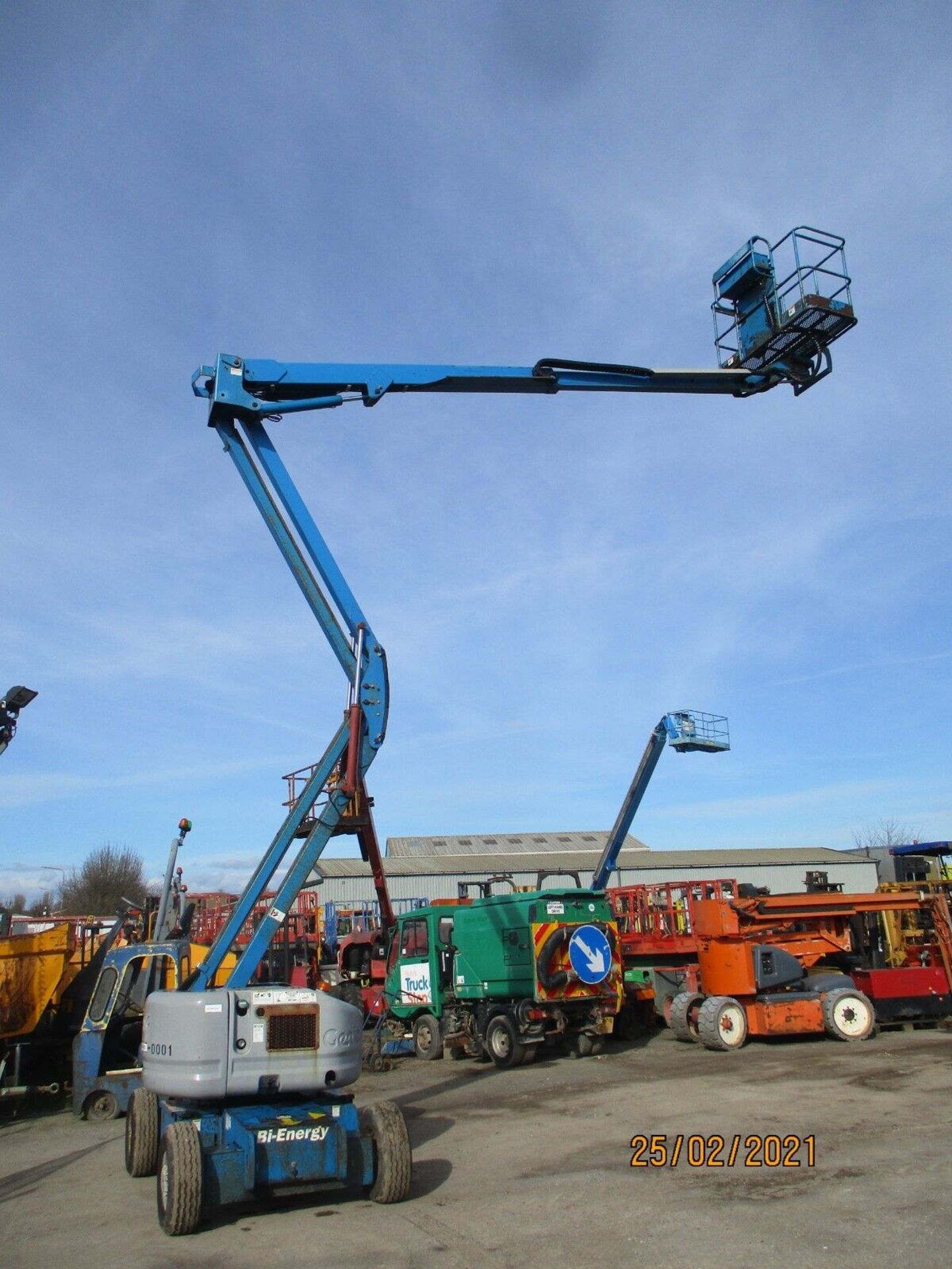 GENIE Z45 25 CHERRY PICKER - Image 12 of 15