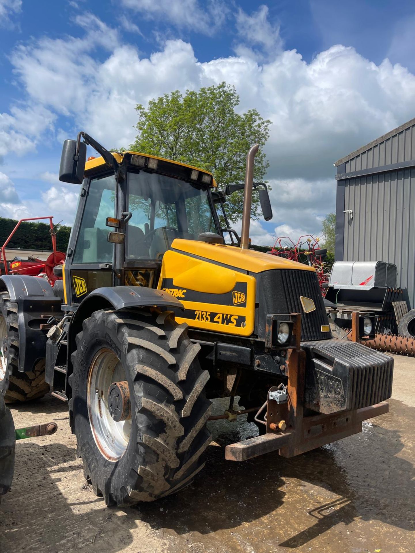 JCB FASTRAC 2135 TRACTOR