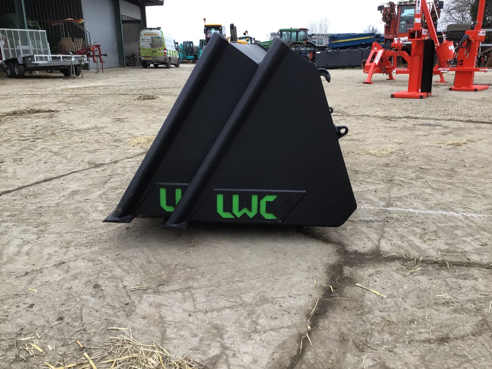 NEW LWC 7FT BUCKET. 5 SERIES’S EURO BUCKET - Image 3 of 7