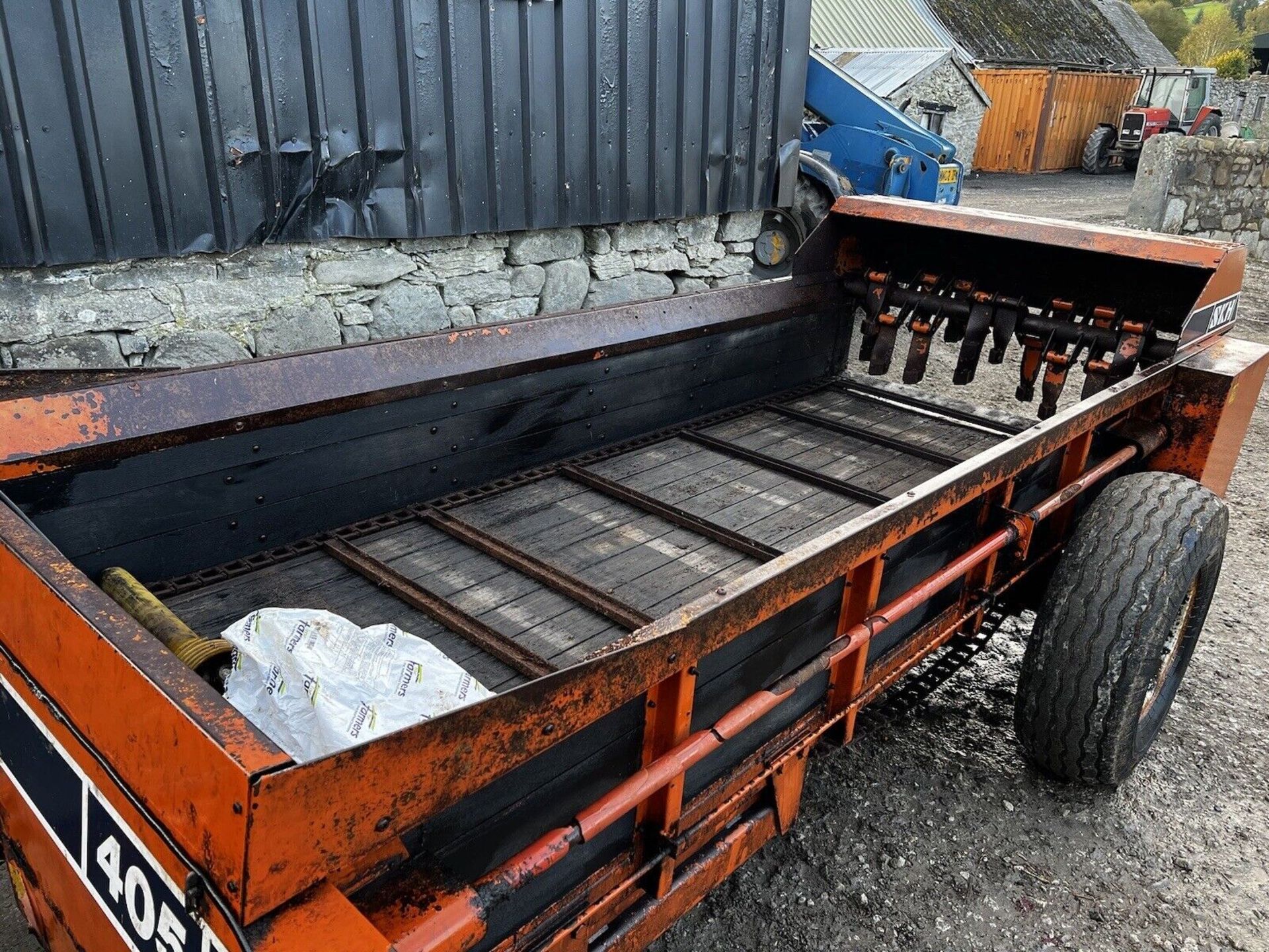 SKH 405 REAR DISCHARGE MUCK SPREADER - Image 6 of 8