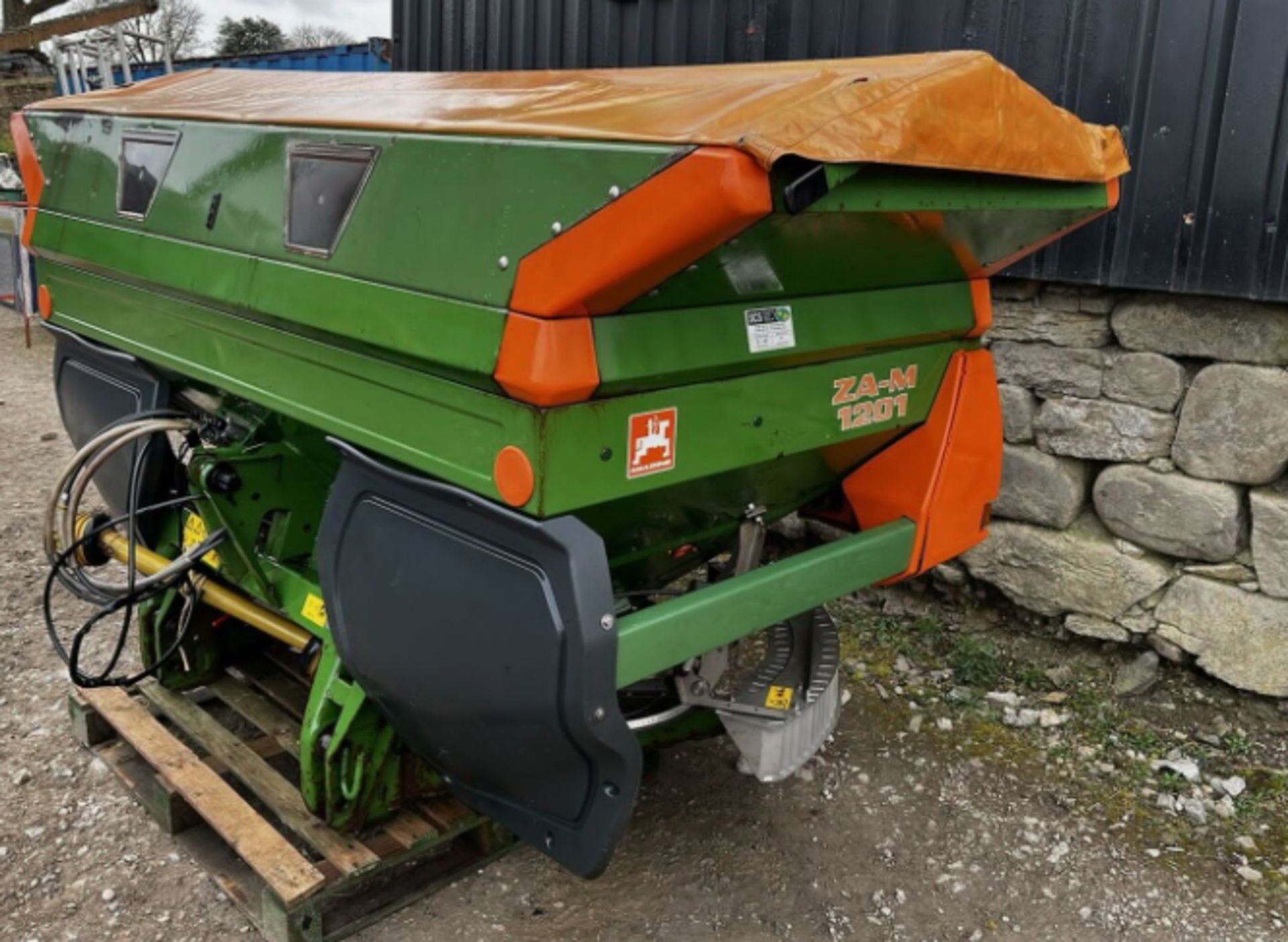 AMAZONE ZA-M 1201 FERTILISER SPREADER