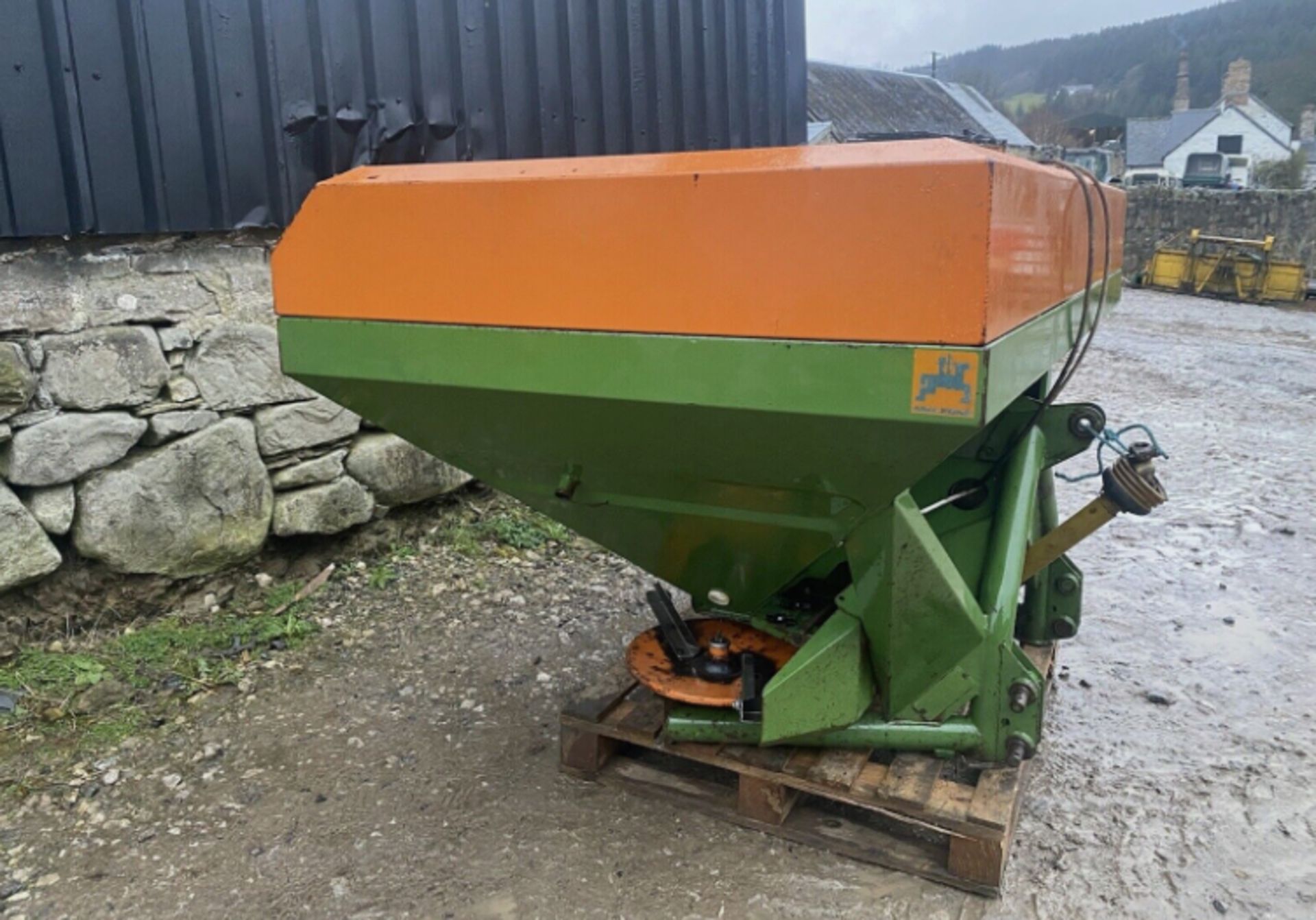 AMAZONE ZA-U 1801 FERTILISER SPREADER - Image 3 of 7