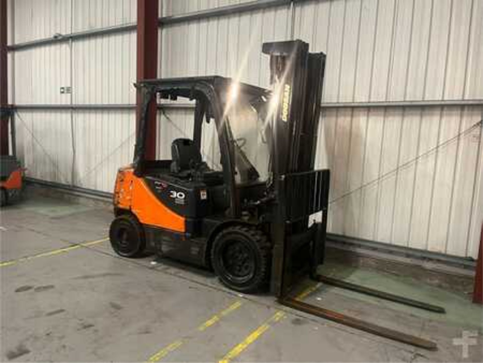 DIESEL FORKLIFTS DOOSAN D30S-5 - Image 4 of 6