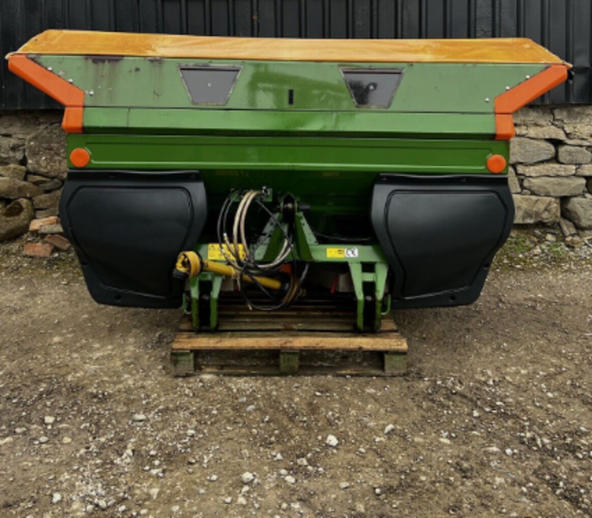 AMAZONE ZA-M 1201 FERTILISER SPREADER - Image 3 of 9