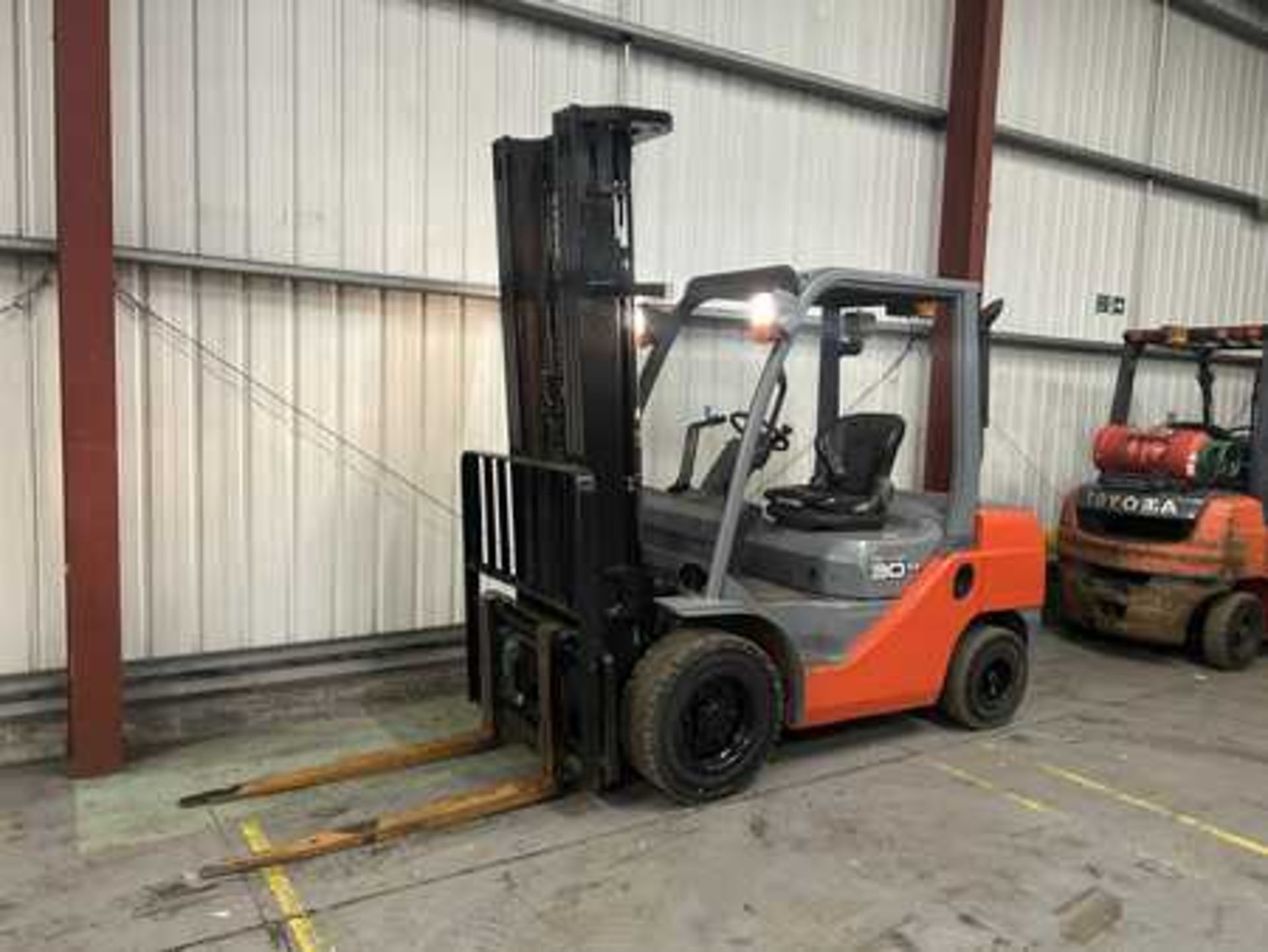 DIESEL FORKLIFTS TOYOTA 02-8FDF30 - Image 2 of 6