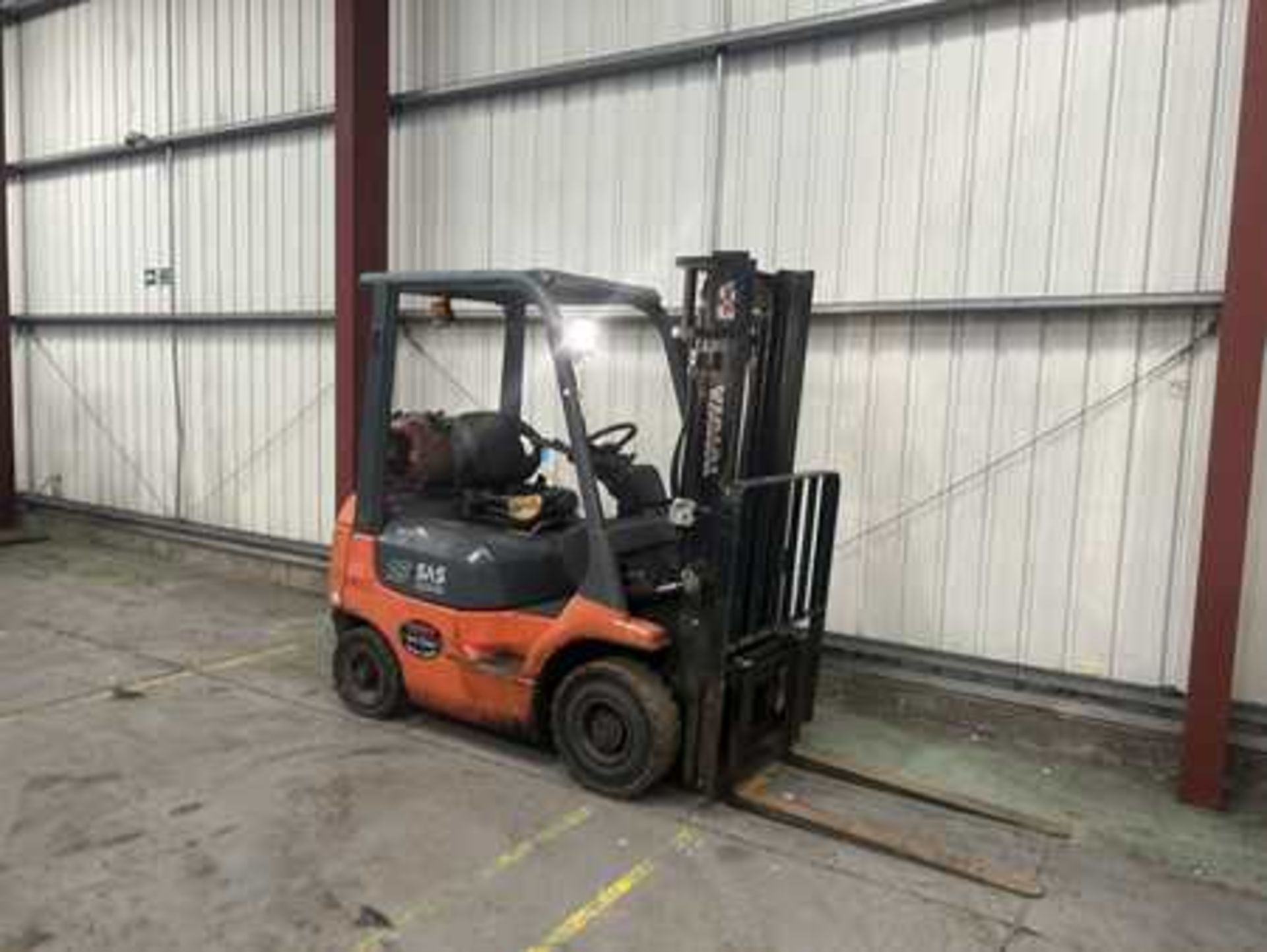 LPG FORKLIFTS TOYOTA 42-7FGF15 - Image 3 of 5