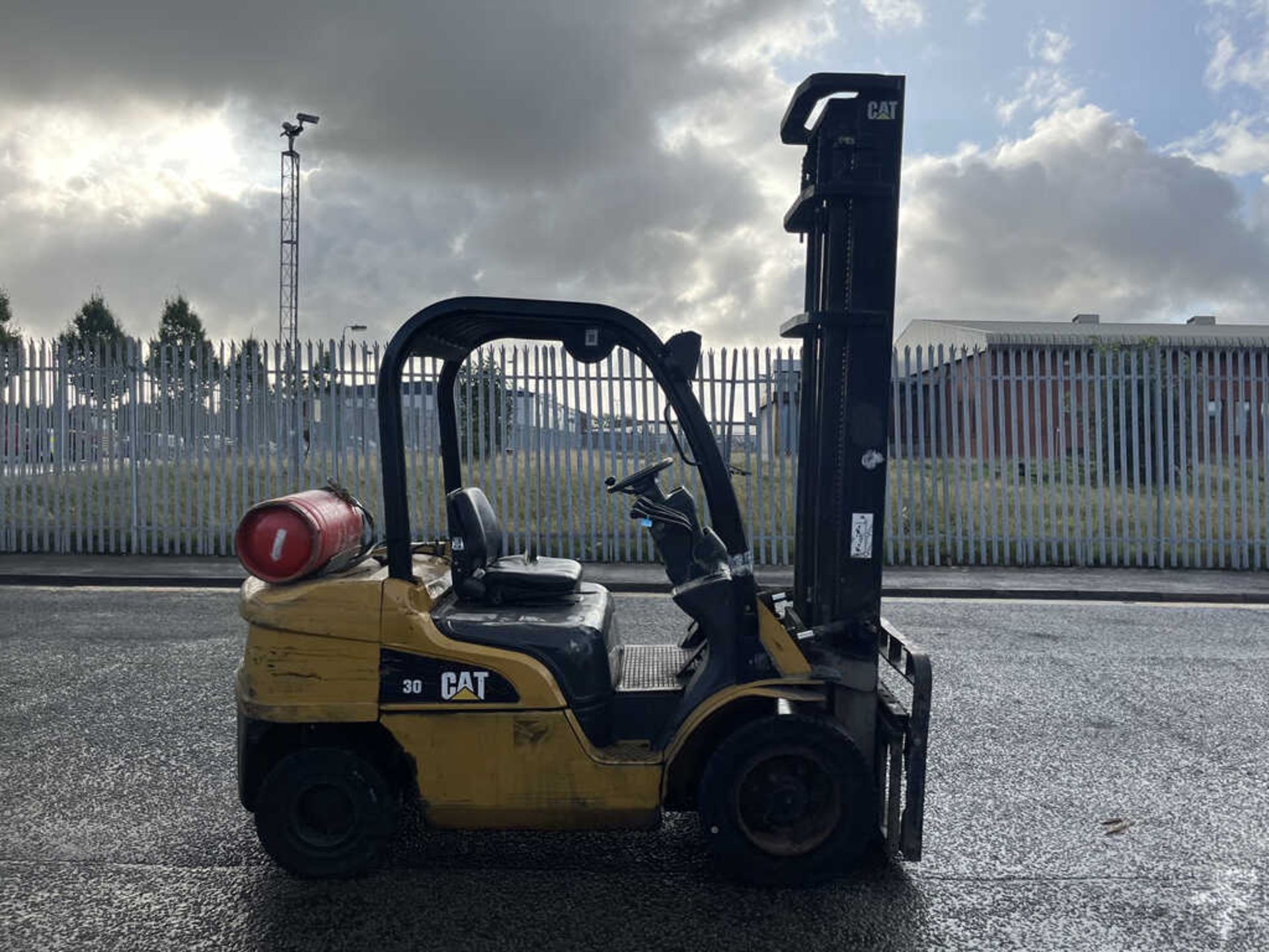 2008 LPG FORKLIFTS CAT LIFT TRUCKS GP30N - Bild 3 aus 4