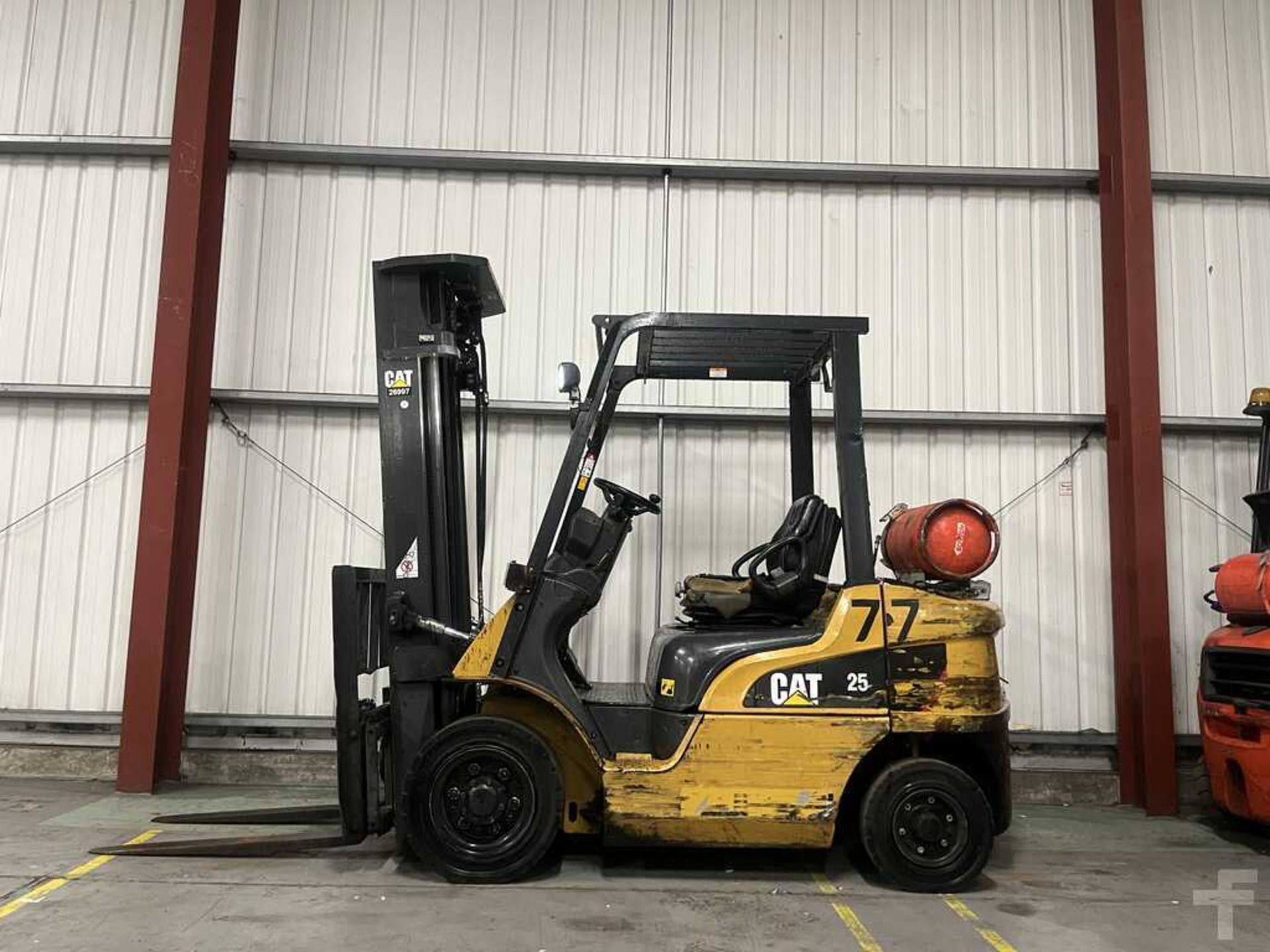 2015 LPG FORKLIFTS CAT LIFT TRUCKS GP25NT