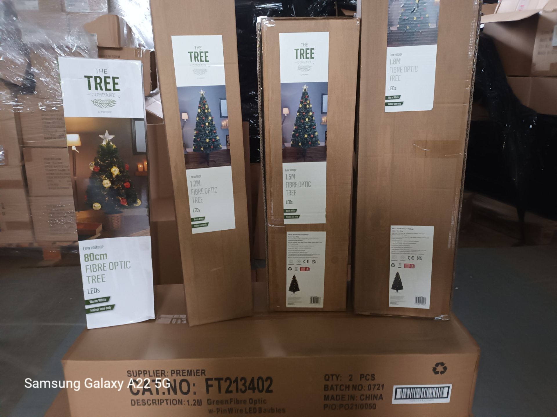 PALLET OFMIXED IBRE OPTIC CHRISTMAS TREES