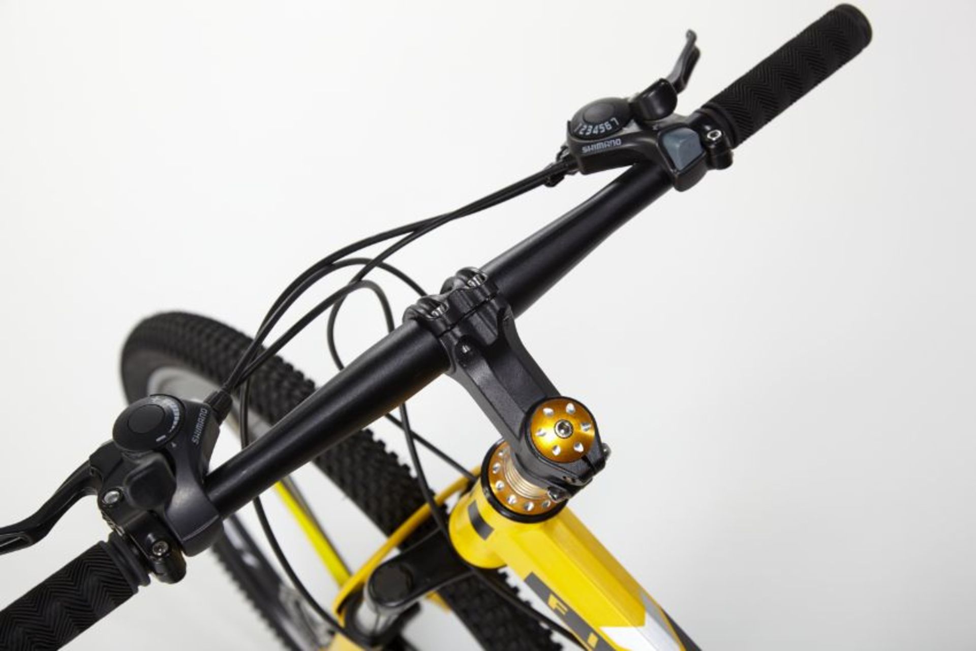 YELLOW 26" FULL SUSPENSION 21 GEAR FOLDING MOUNTAIN BIKE - Image 8 of 11