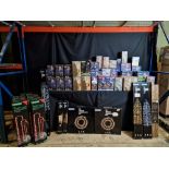 1 PALLET ON MIXED CLEARANCE PRODUCTS ON LIGHTS, DECORATION PATH LIGHTS & MORE! RRP £2000