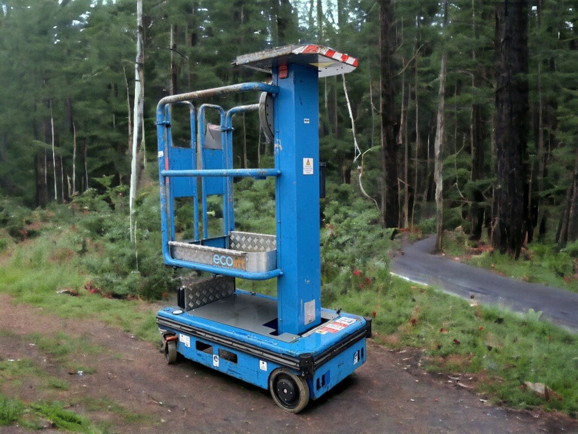 ENHANCE EFFICIENCY WITH THE 2018 POWER TOWER ECOLIFT PUSH AROUND LIFT - Bild 6 aus 8