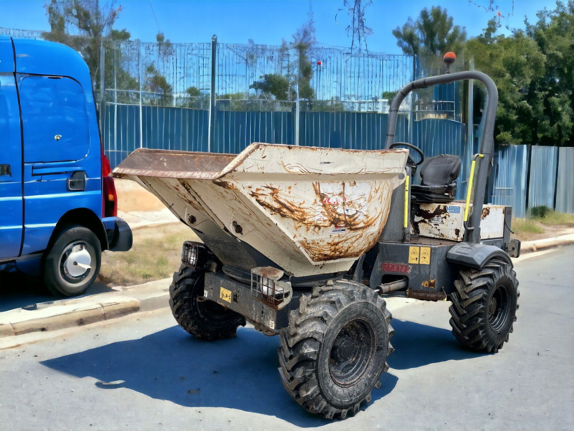 RELIABLE PERFORMANCE: 2014 TEREX TA3S DUMPER - LOW HOURS, HIGH CAPACITY - Image 2 of 12