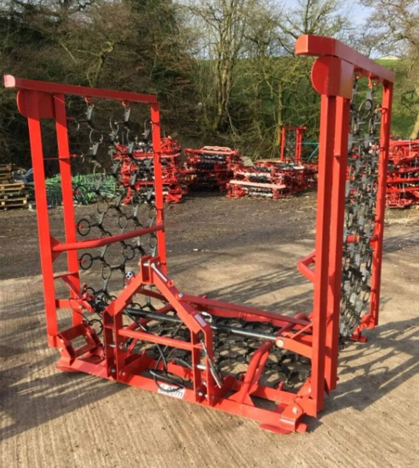 HYDRAULIC FOLDING TRACTOR MOUNTED CHAIN HARROWS TRAILER NEW 2024 5M* - Image 9 of 9