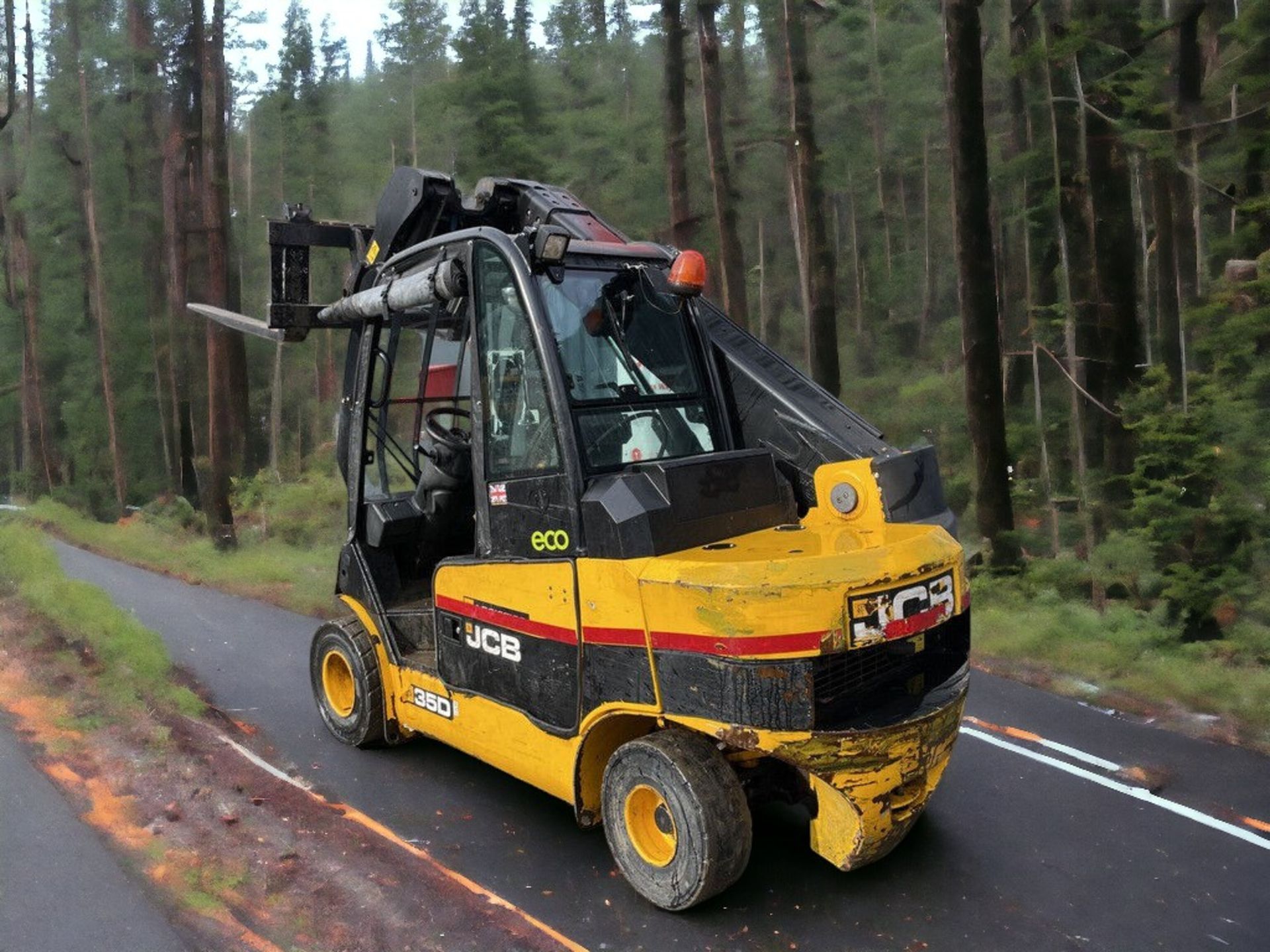 2019 JCB TELETRUK TLT35D TELEHANDLER - VERSATILE, RELIABLE, READY TO WORK - Image 2 of 10