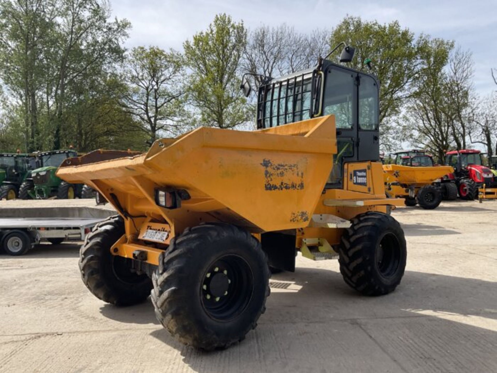 THWAITES MACH 2190 9-TON STRAIGHT TIP DUMPER - Image 2 of 9