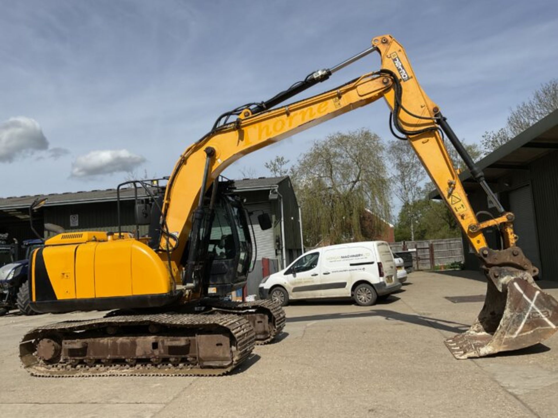 JCB JS130 LC EXCAVATOR - Image 5 of 10