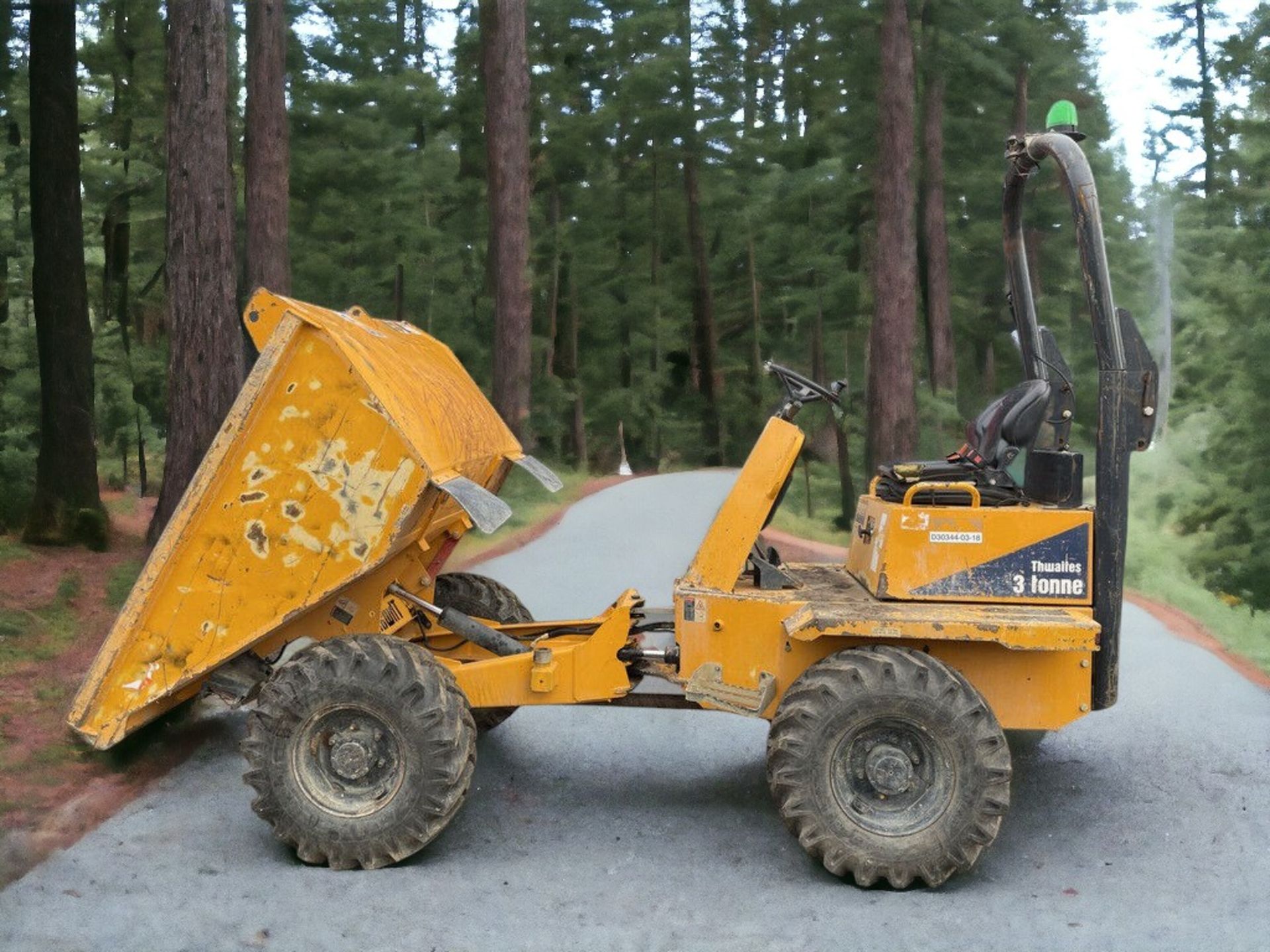 2018 THWAITES 3 TONNE HYDROSTATIC DUMPER - LOW HOURS, HIGH PERFORMANCE - Image 9 of 10