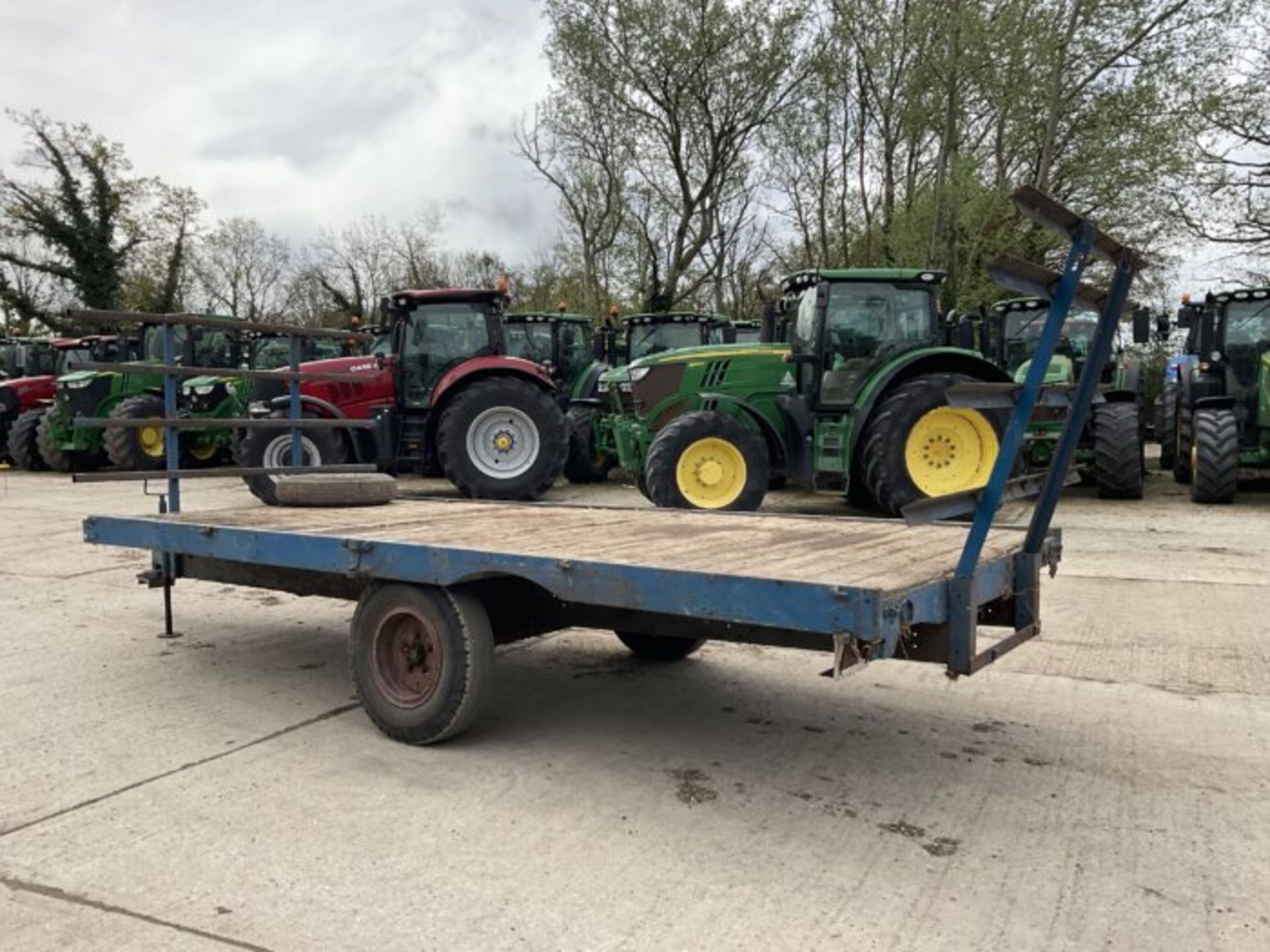 EFFORTLESS HAULING: 16FT BALE TRAILER - Image 8 of 8