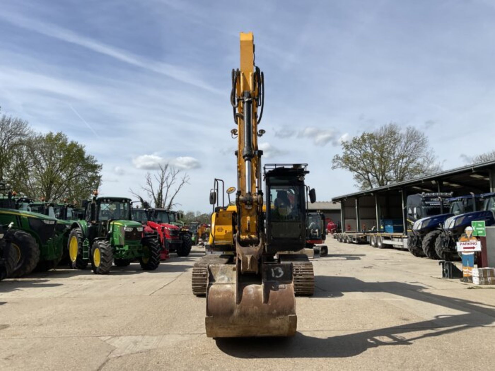 JCB JS130 LC EXCAVATOR - Image 3 of 10