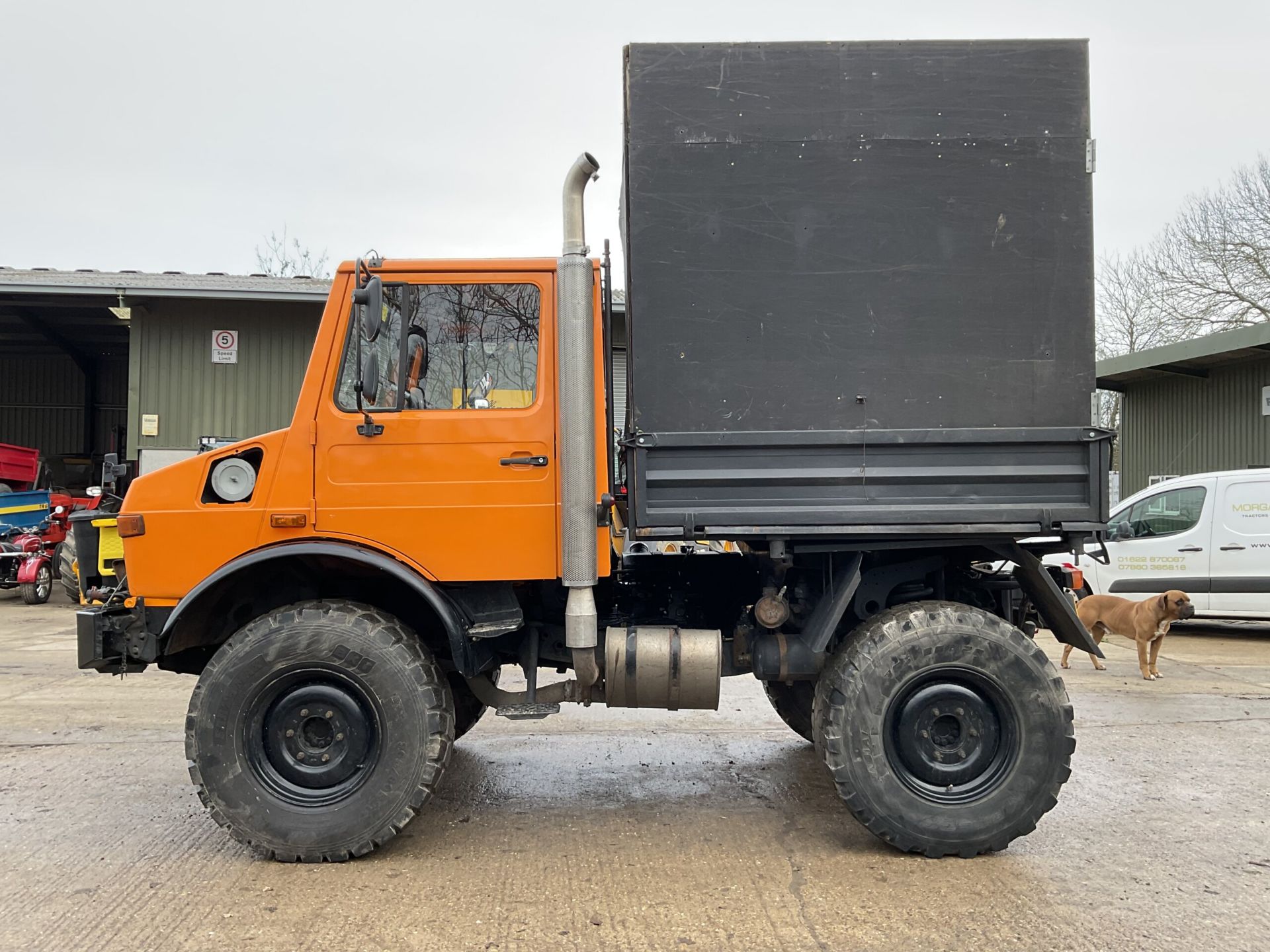 MERCEDES BENZ UNIMOG 427/10