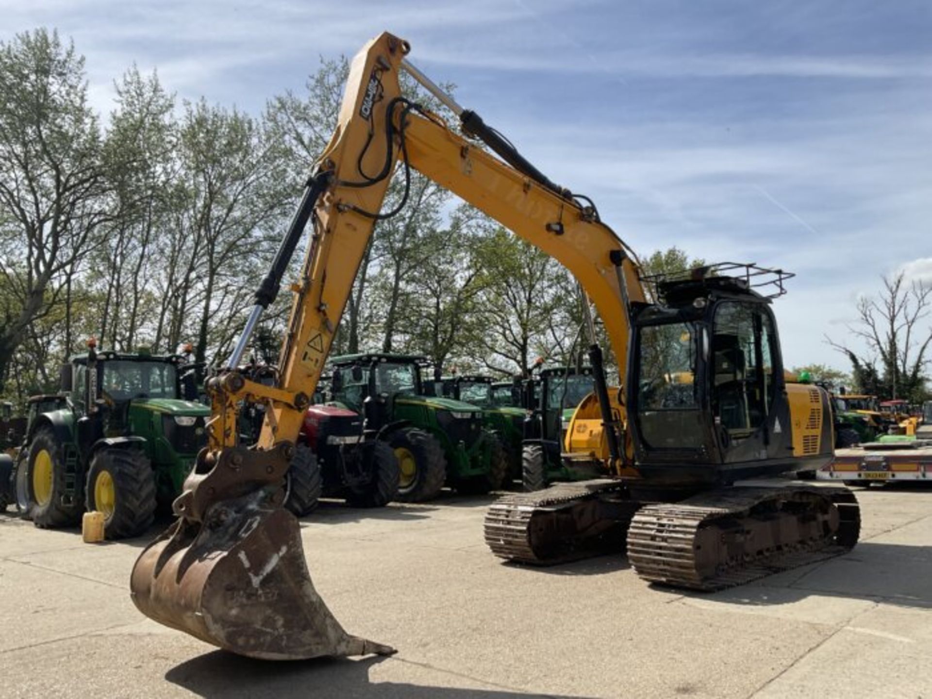 JCB JS130 LC EXCAVATOR - Image 2 of 10