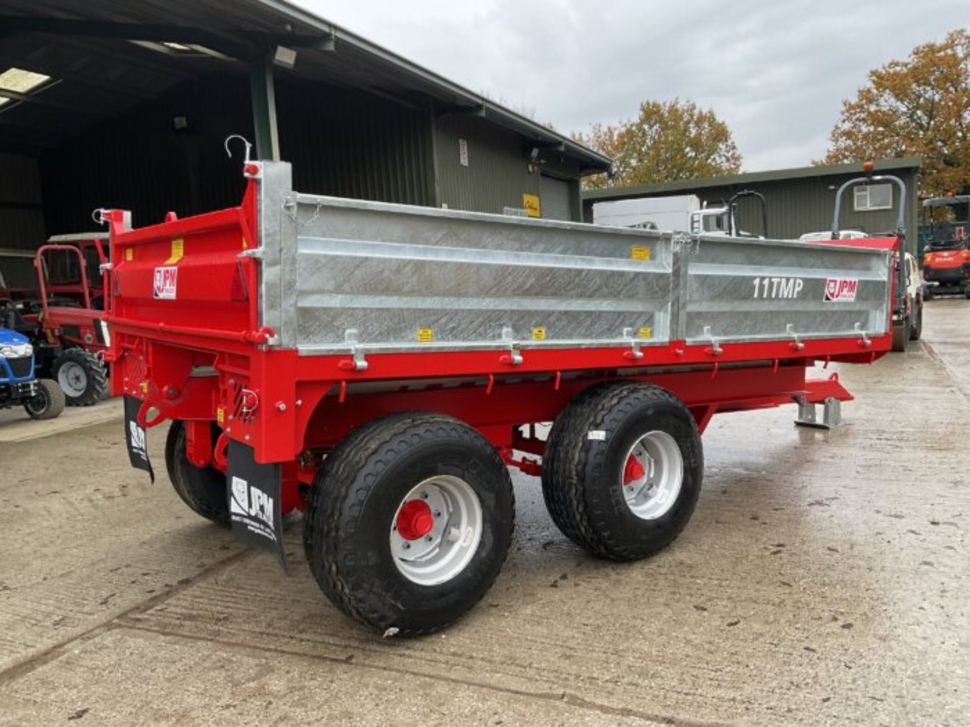 JPM 11 TMP. 11 TONNE MULTI PURPOSE TRAILER. DROP SIDE. WITH RAMPS. - Image 6 of 8