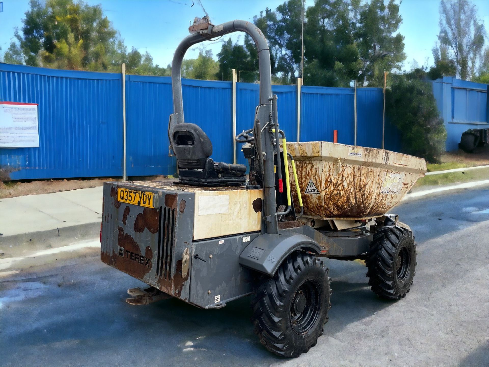 2014 TEREX TA3S 3 TON SWIVEL DUMPER - LOW HOURS, MAXIMUM CAPABILITY - Image 4 of 12