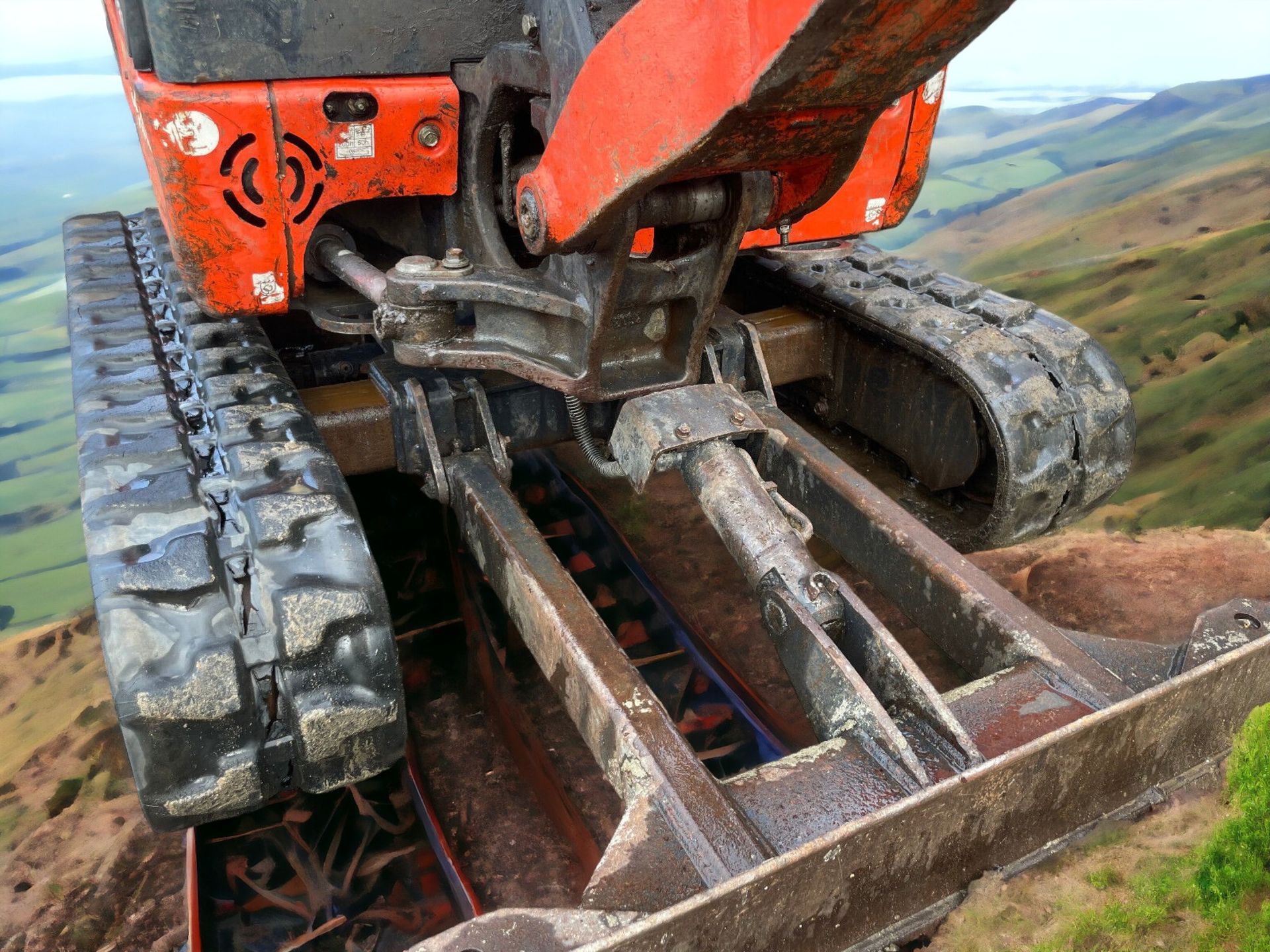 EFFICIENCY WITH THE KUBOTA KX016-4 MINI EXCAVATOR! - Image 8 of 10