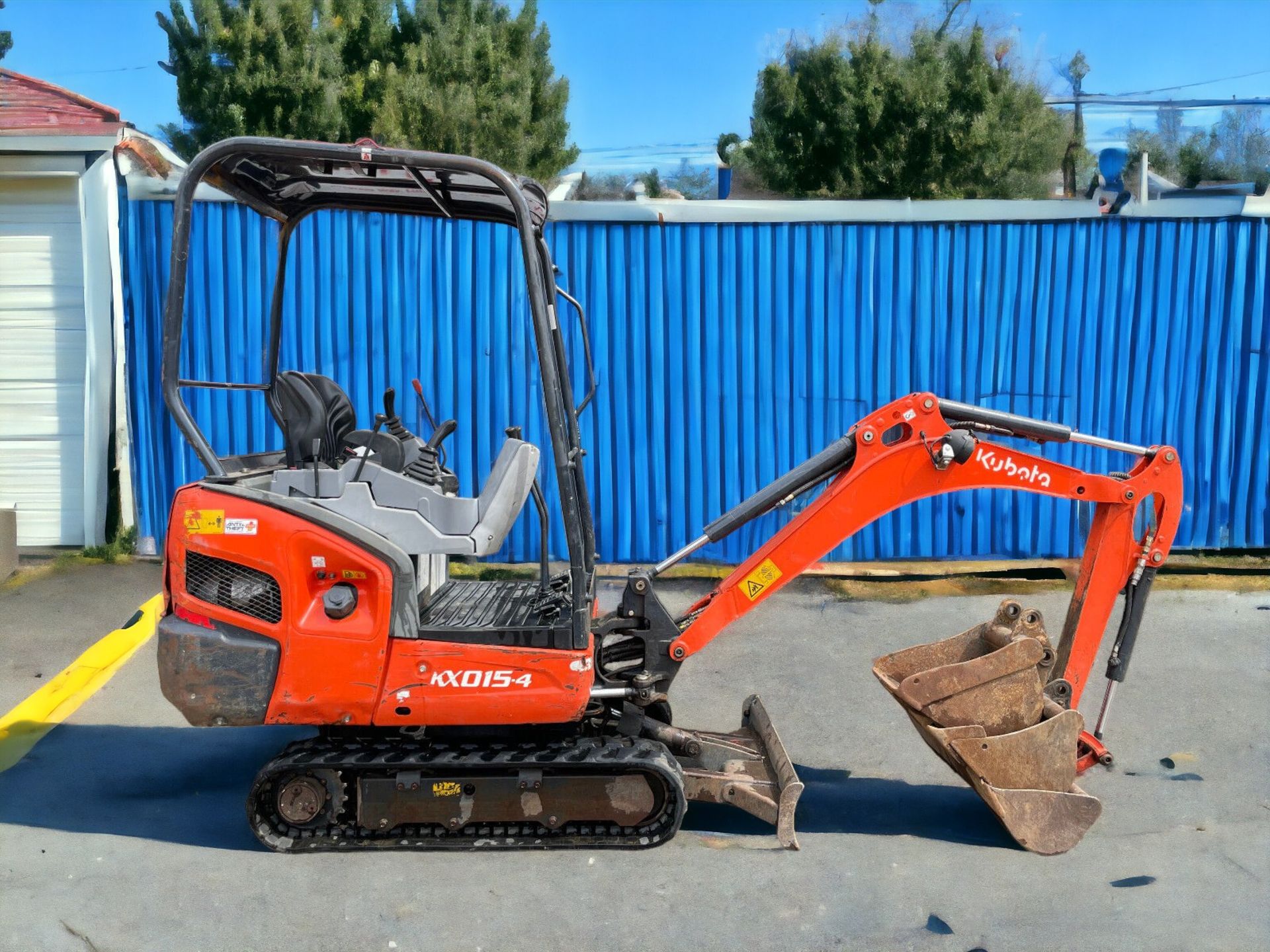 VERSATILE PERFORMANCE: 2017 KUBOTA KX015-4 MINI EXCAVATOR - LOW HOURS, RELIABLE EFFICIENCY - Image 12 of 12