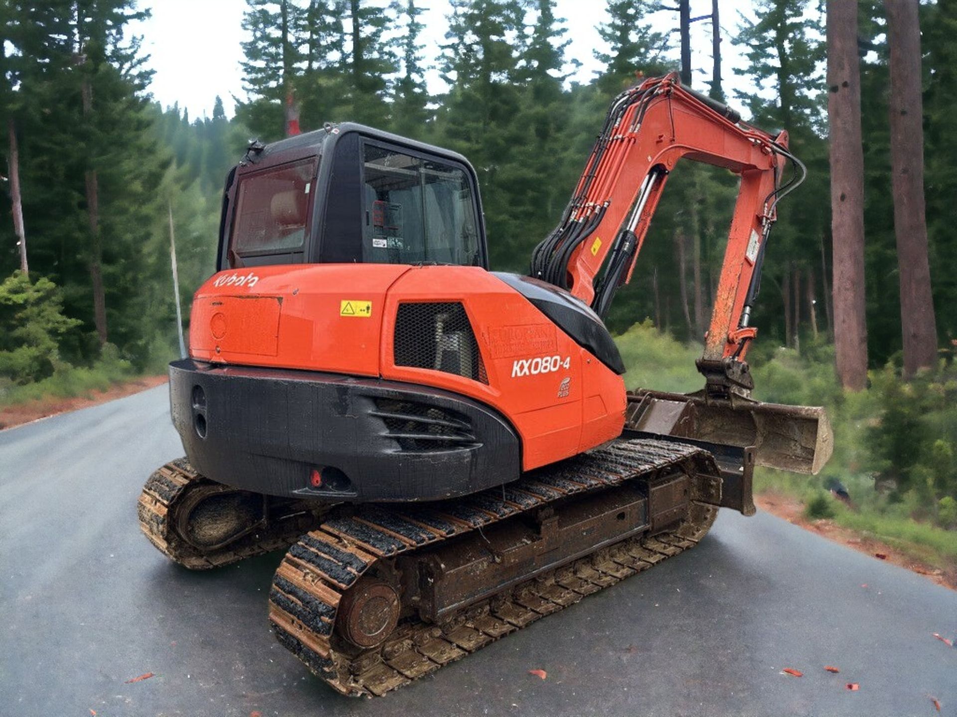 PRECISION AND POWER: 2016 KUBOTA KX080-4 MIDI EXCAVATOR - Bild 10 aus 12