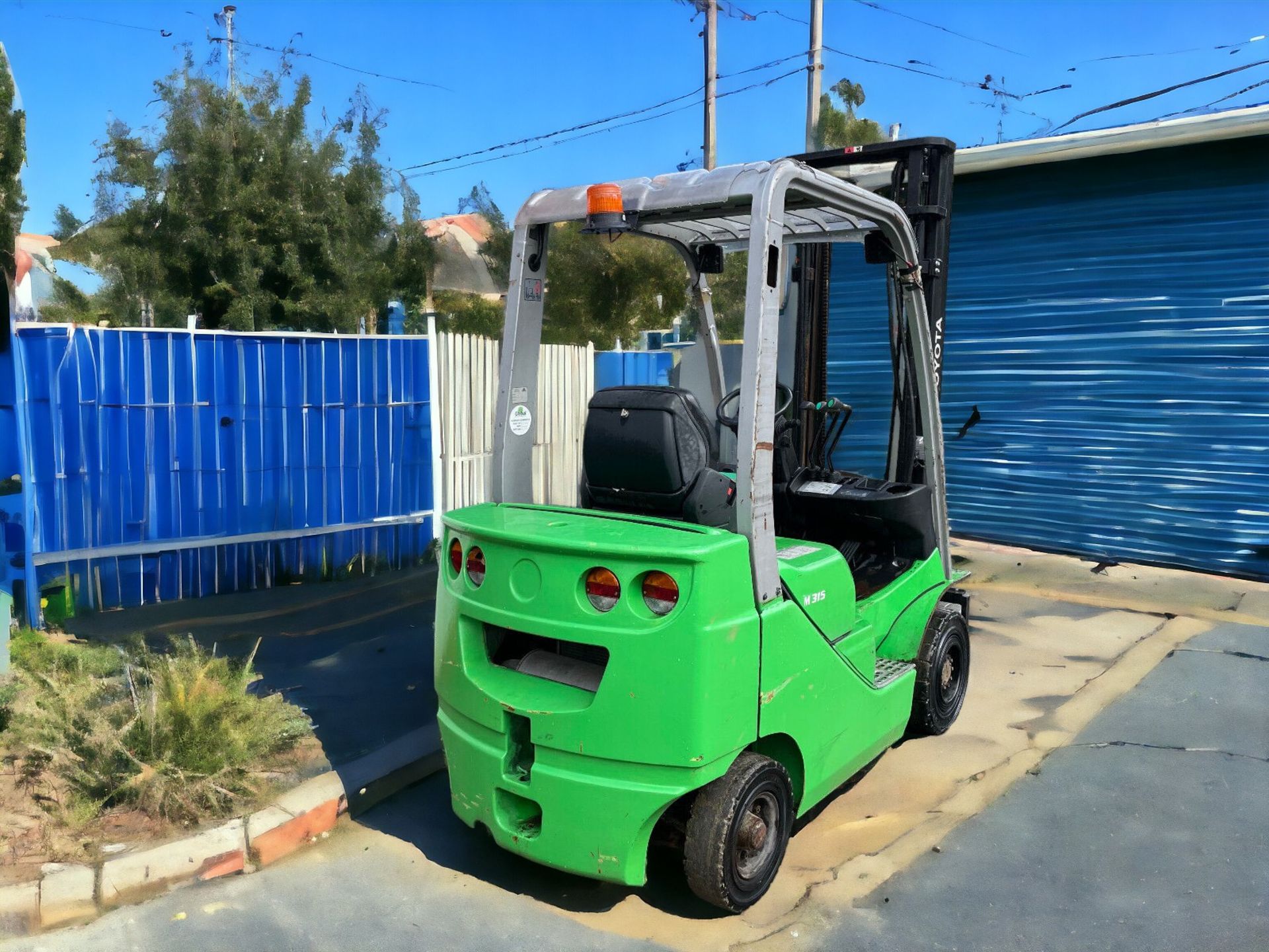 2017 CESAB M315D DIESEL FORKLIFT - RELIABLE PERFORMANCE, EXCEPTIONAL VALUE - Image 3 of 8