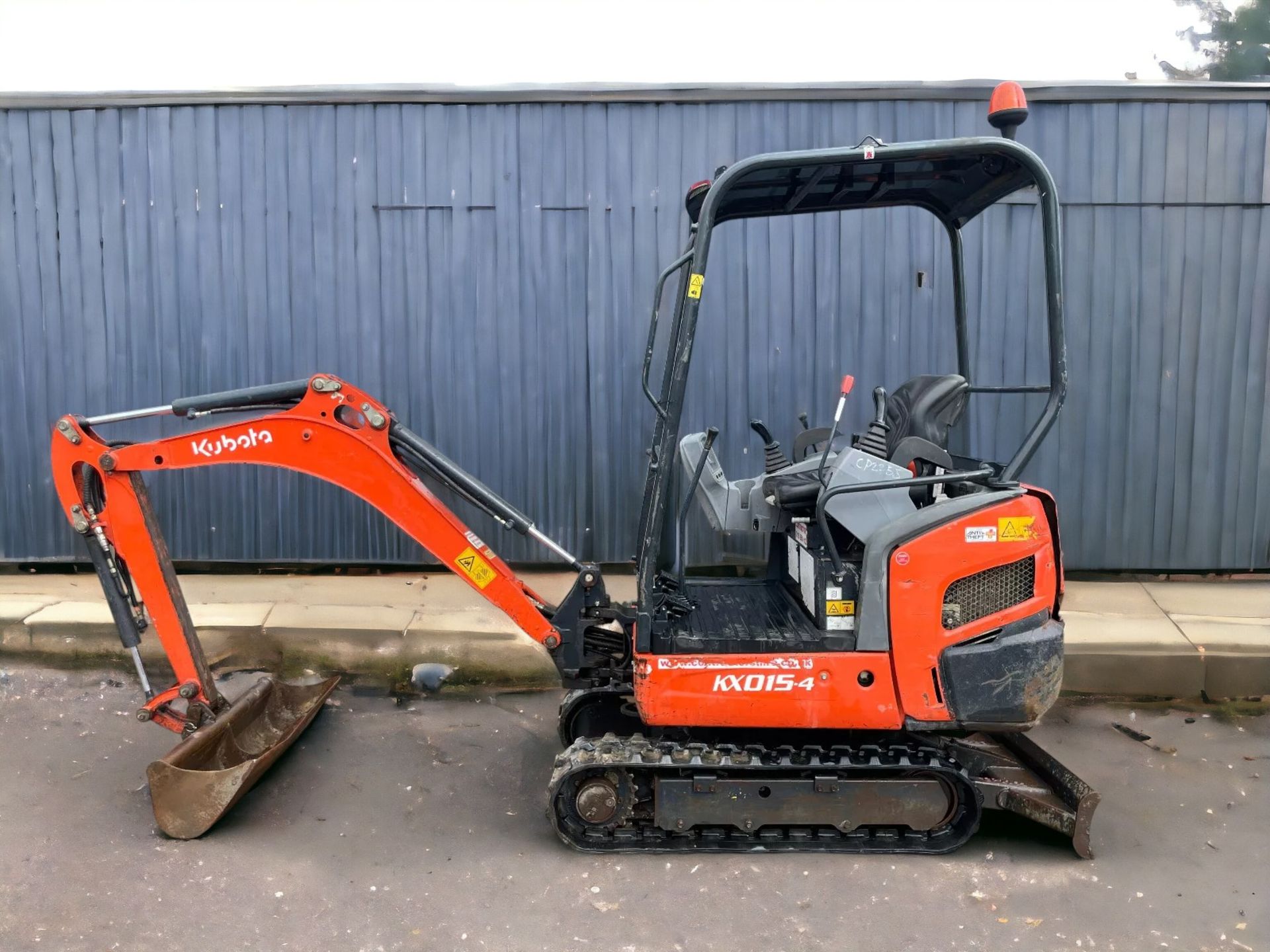 UNLEASH EFFICIENCY WITH THE KUBOTA KX015-4 MINI EXCAVATOR - Image 4 of 11