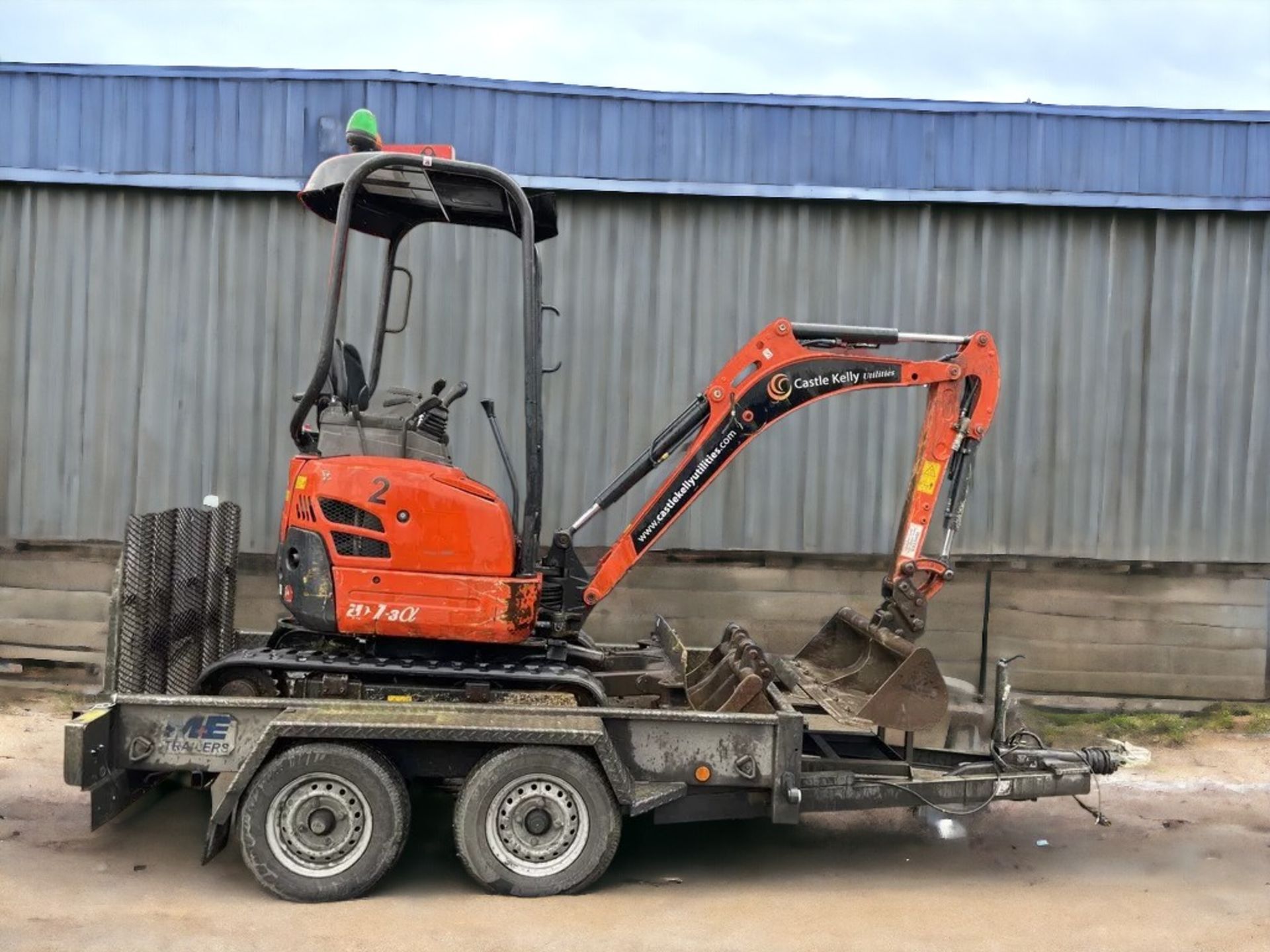 KUBOTA U17-3 MINI EXCAVATOR WITH M&E 2.7T PLANT TRAILER