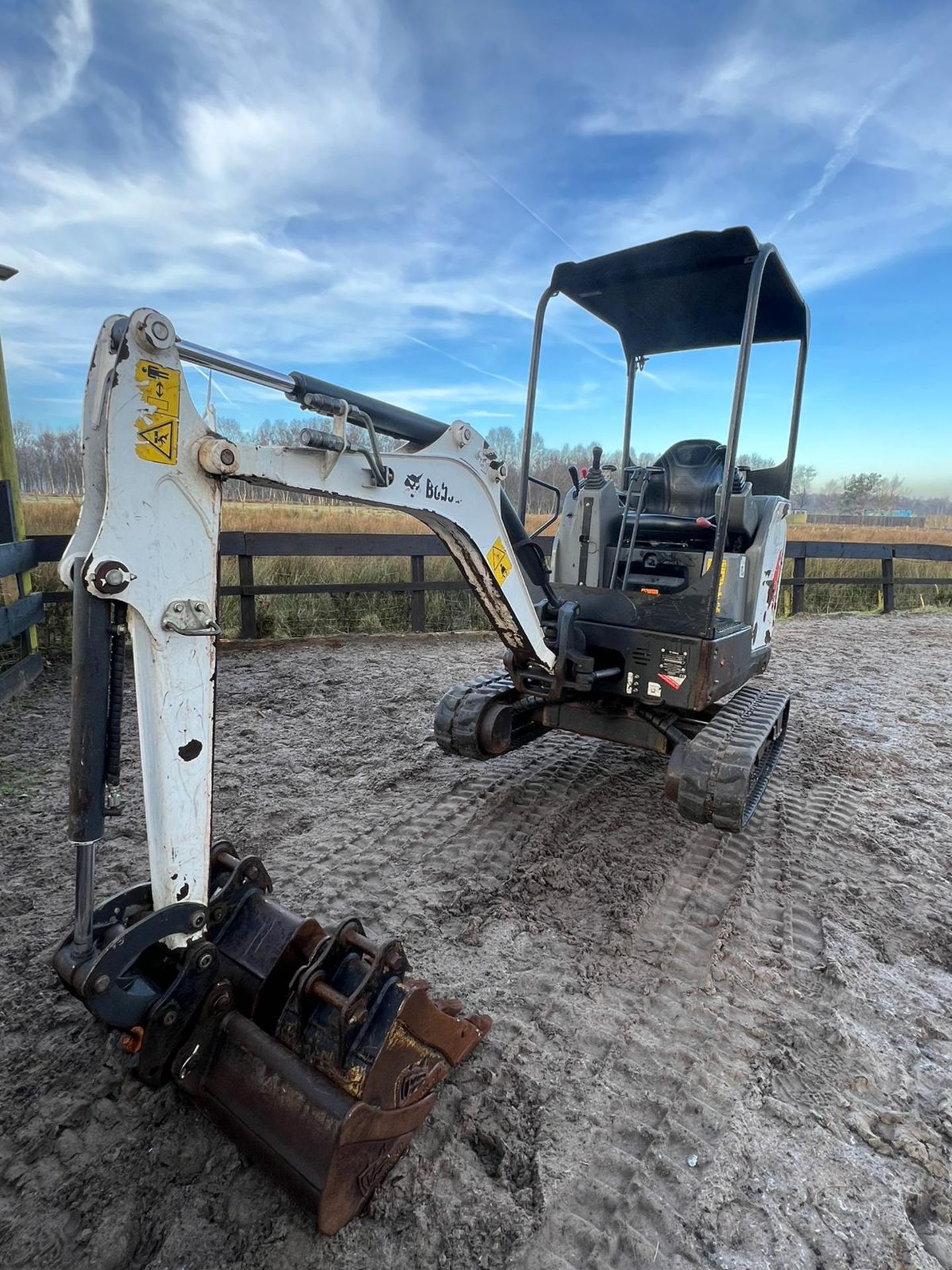 2021 BOBCAT E17 MINI DIGGER EXCAVATOR TRACK MACHINE 1.7 TON ! 3 BUCKETS - Bild 9 aus 20