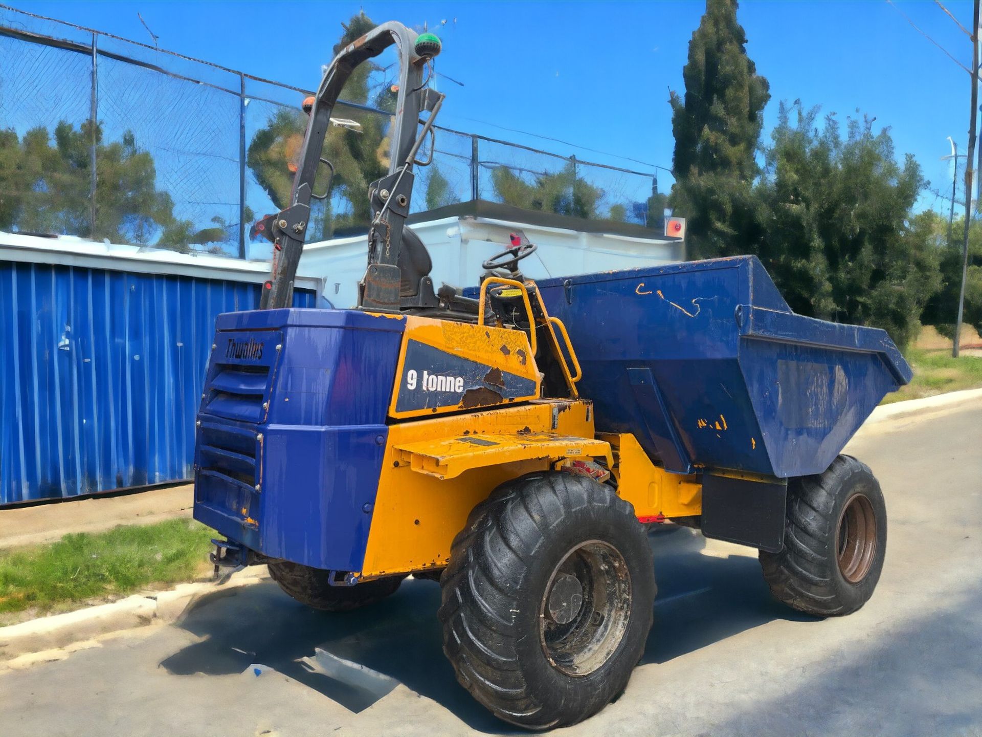 2016 THWAITES 9 TONNE DUMPER - RELIABLE PERFORMANCE, HIGH CAPACITY - Image 2 of 12