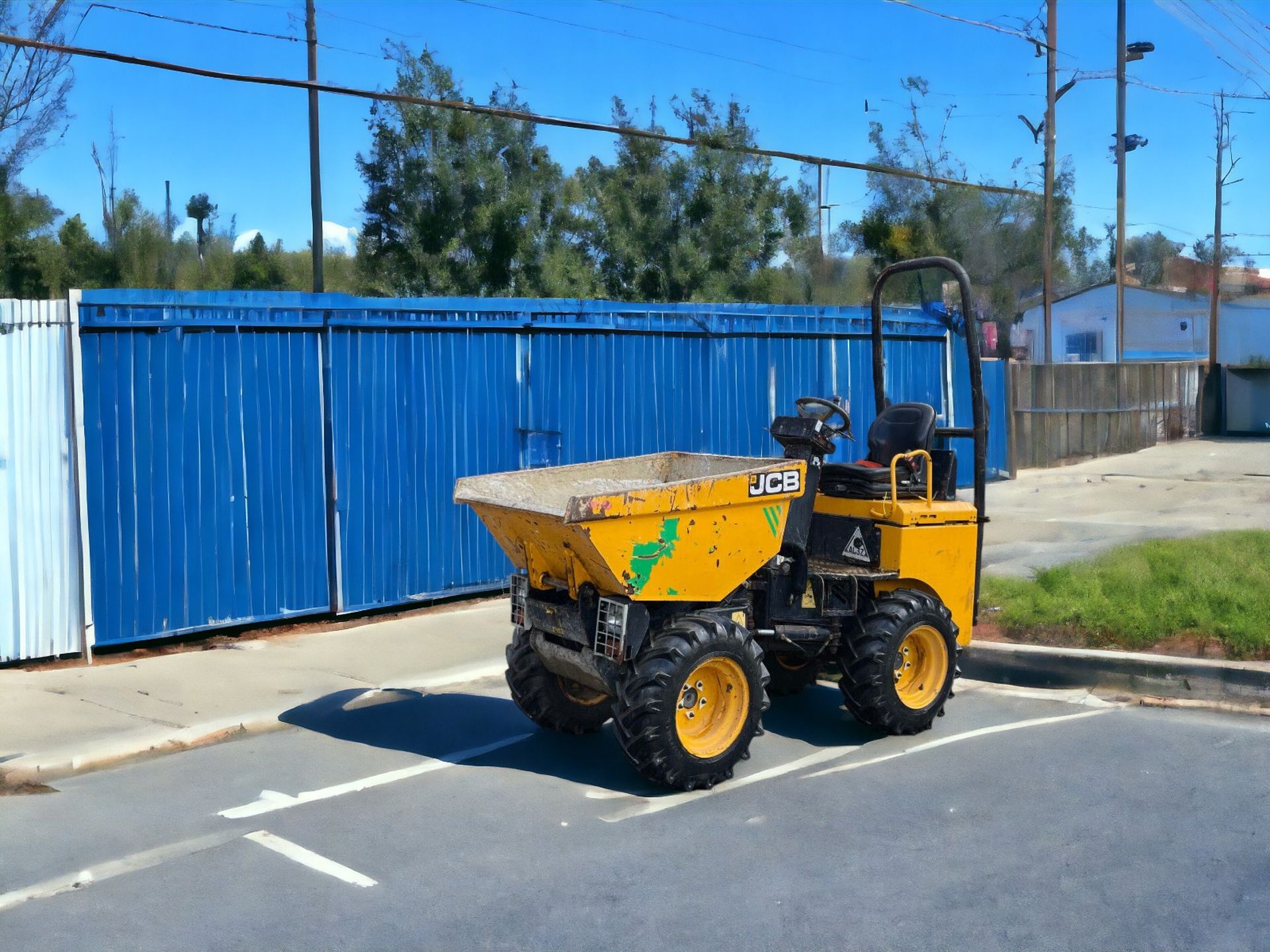 2015 JCB 1THT 1 TON HIGH TIP DUMPER - Image 2 of 8