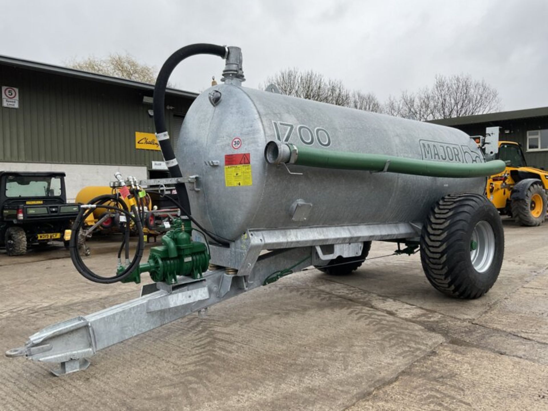 MAJOR 1700 GALLON VACUUM TANKER - Bild 5 aus 8