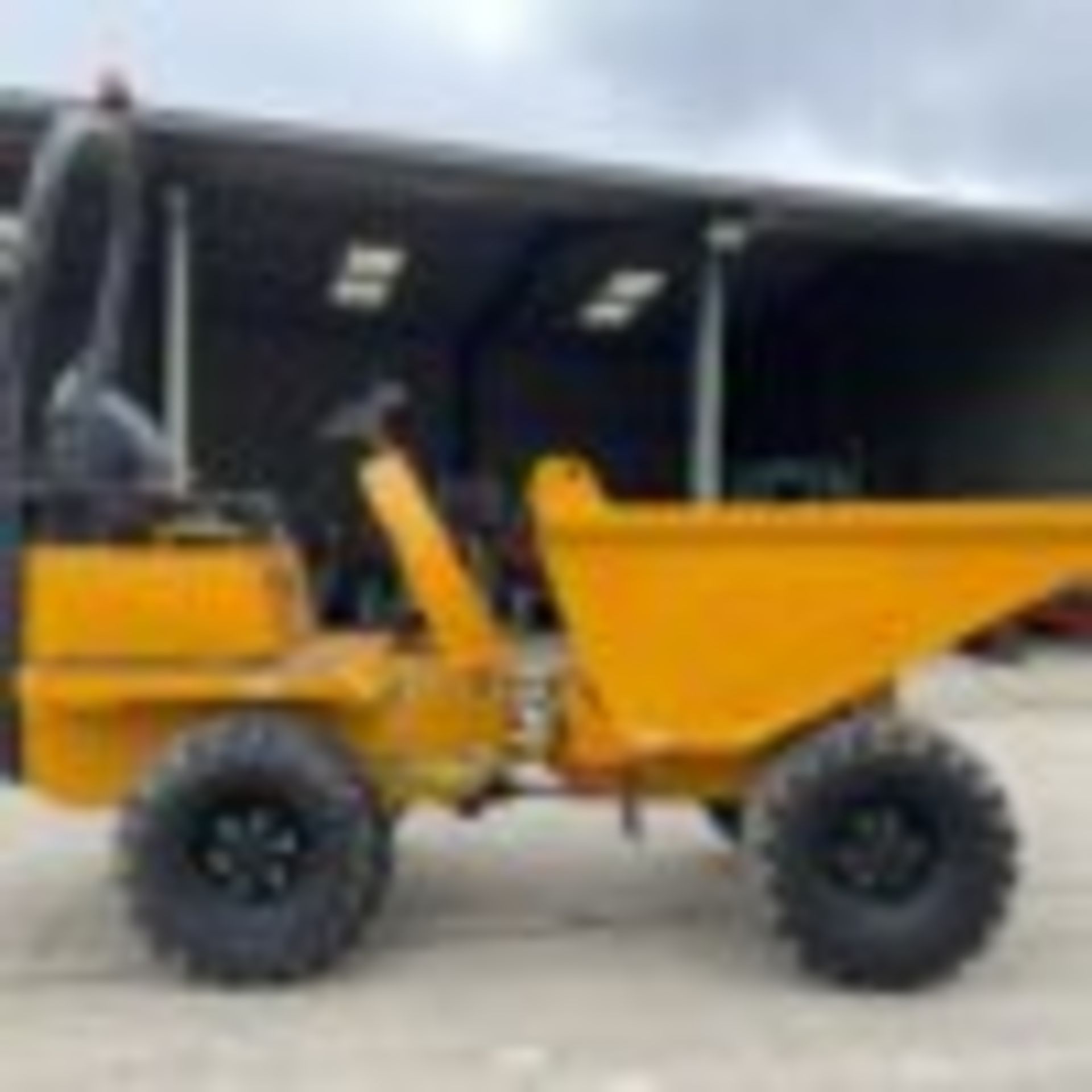 THWAITES MACH 570 3-TONNE STRAIGHT TIP DUMPER - LOW HOURS, HIGH EFFICIENCY - Image 5 of 9