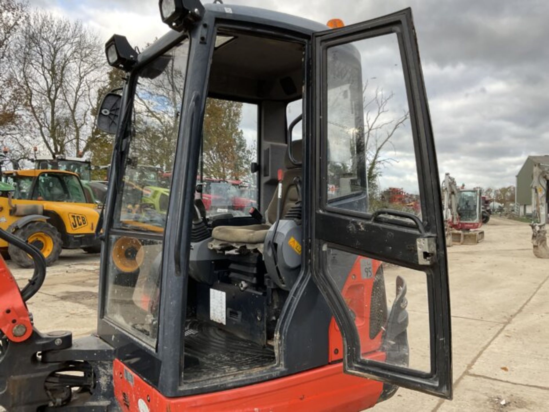 KUBOTA KX101-3A3. RUBBER TRACKS - Image 9 of 10