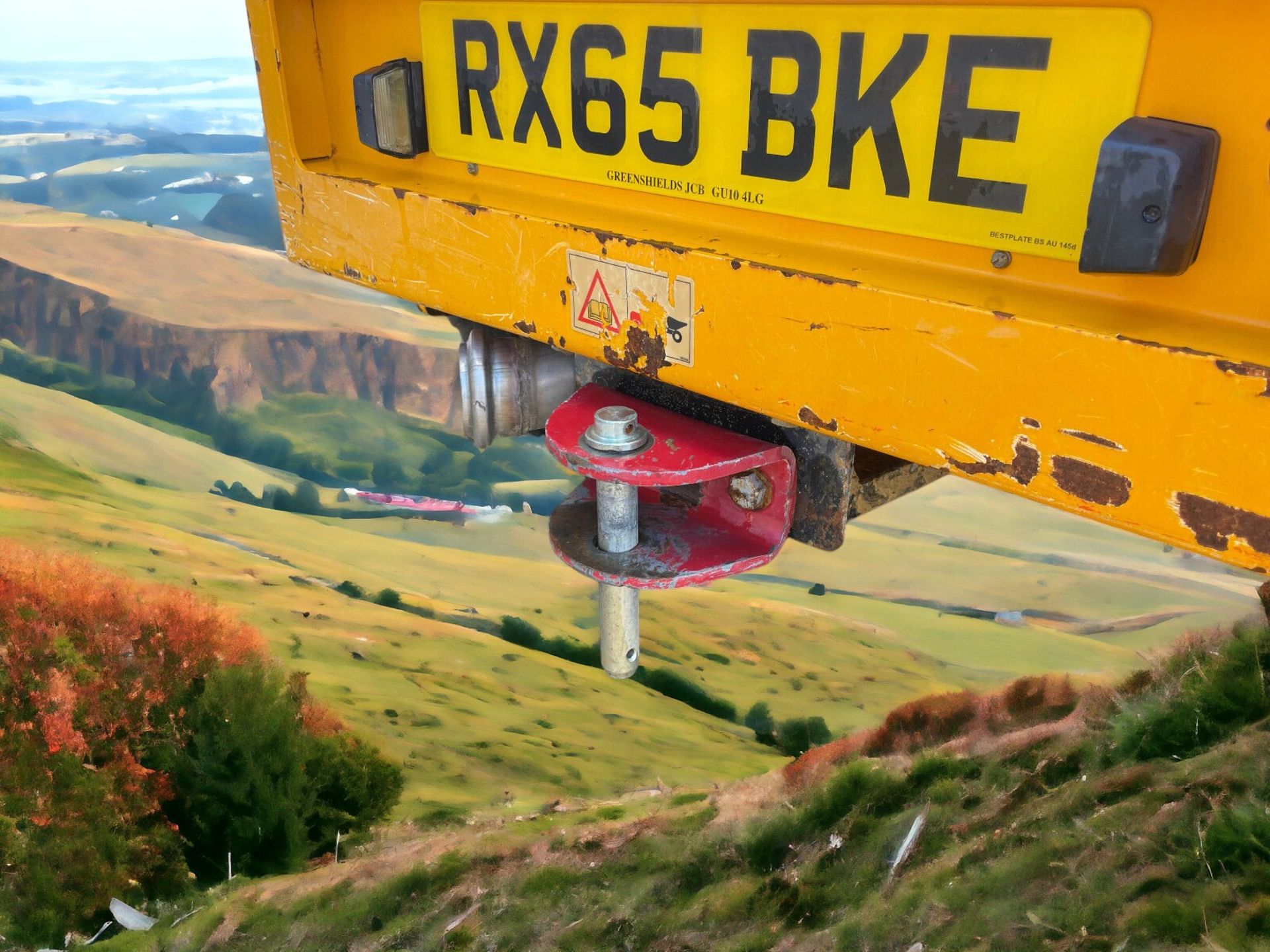 AUCTION ALERT: UNLEASH THE POWER OF THE THWAITES 9 TONNE DUMPER - Image 8 of 10