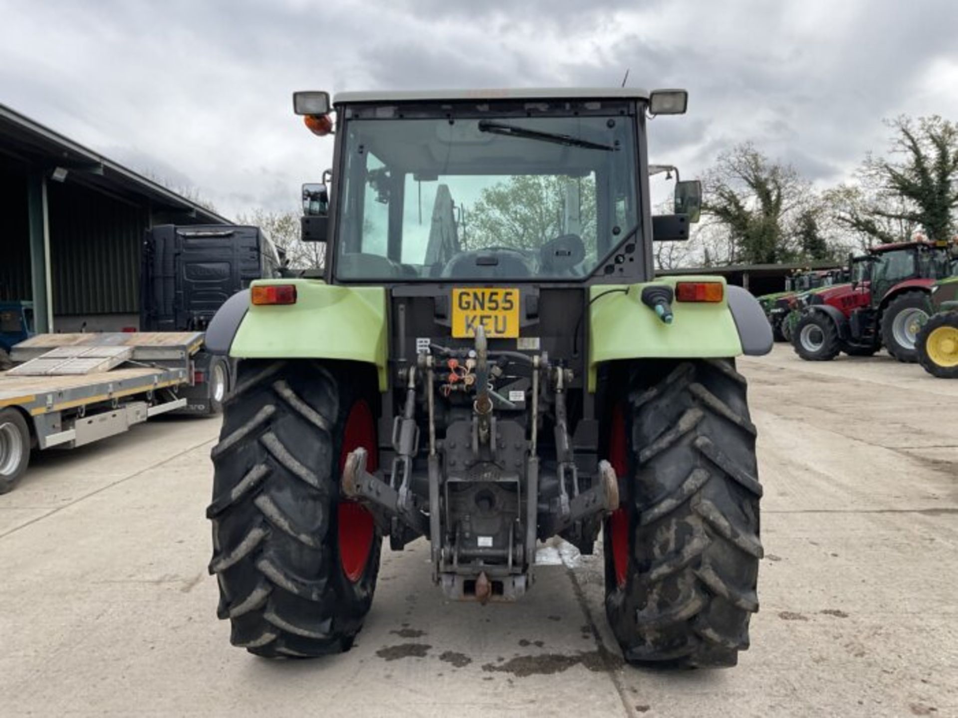 CLAAS CELTIS 426RX TRACTOR WITH QUICKE Q40 LOADER - Image 6 of 8