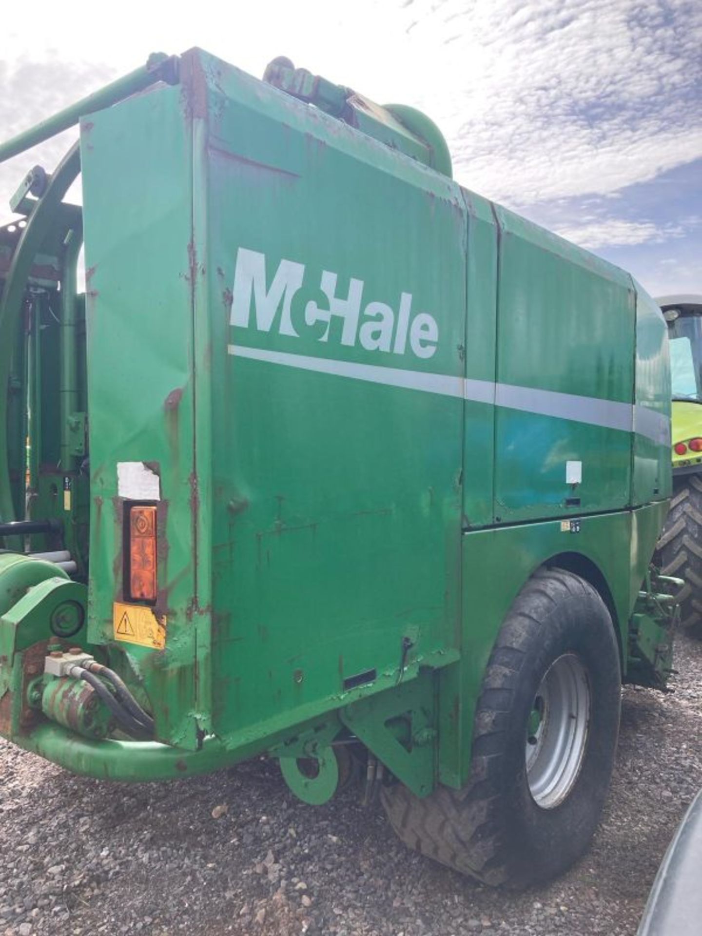 MCHALE FUSHION SINGLE AXLE BALER WRAPPER COMBINATION - Image 8 of 12